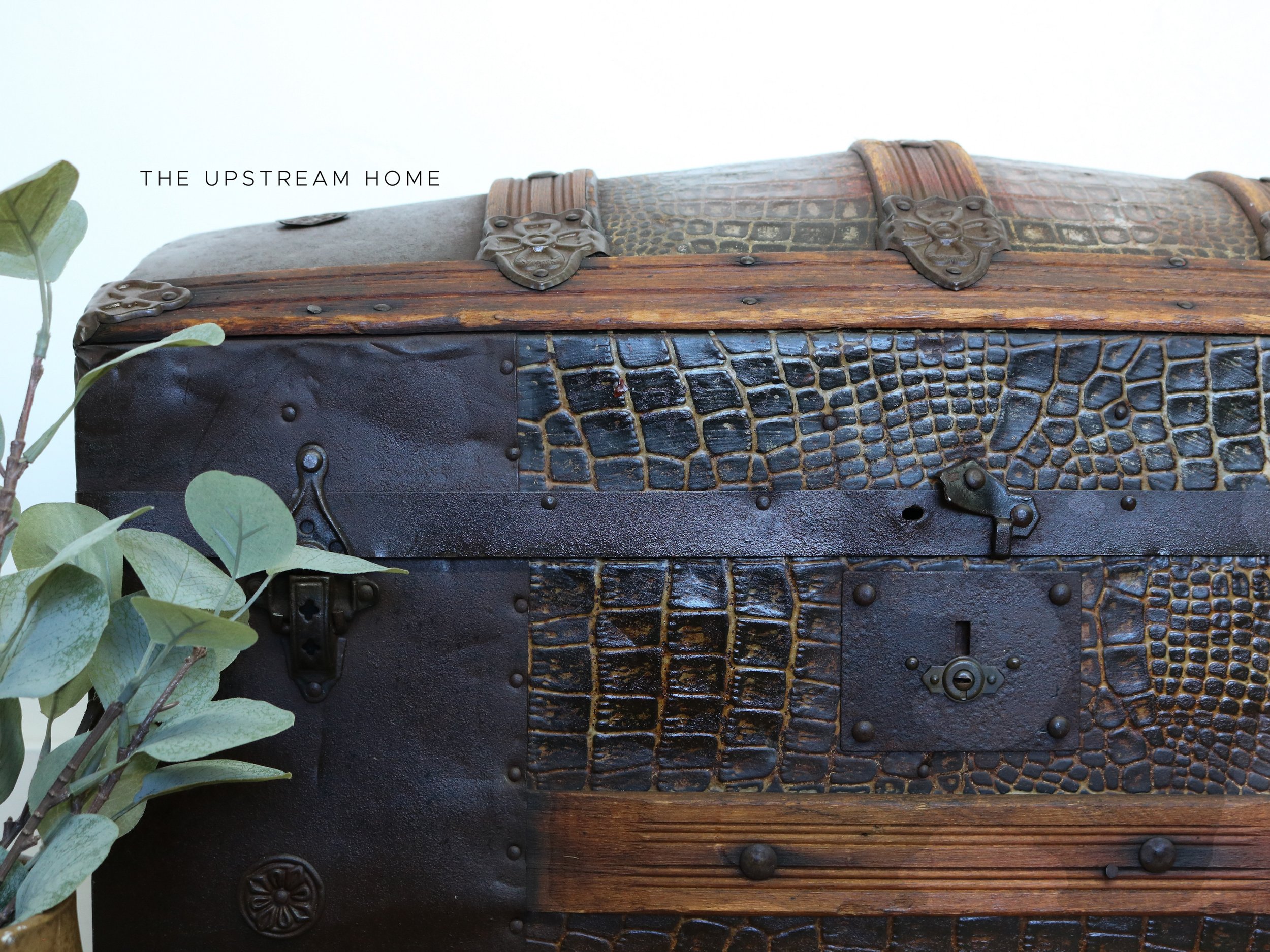 Antique Steamer Trunk Meets MilkOil™ — Miss Mustard Seed's Milk Paint