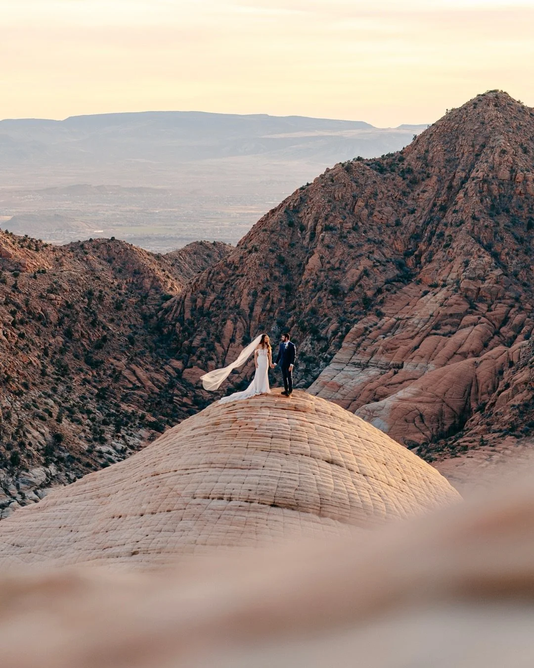 There&rsquo;s something about the desert that slows everything down. 🌵
 The air feels softer, the light turns gold, and the world stretches wide open.

We love desert elopements most when the crowds have gone &mdash; in the quiet of winter or the ca