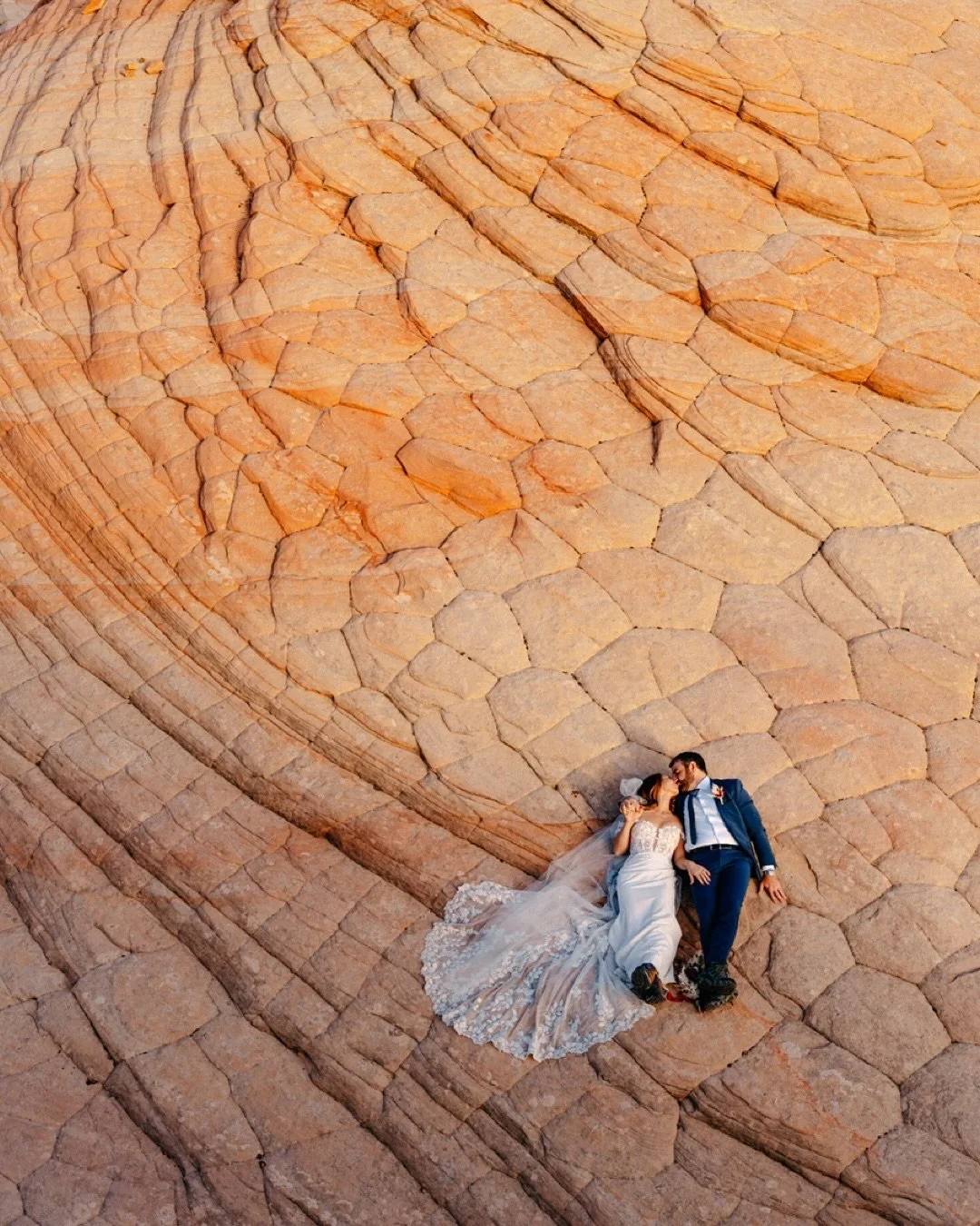 There&rsquo;s something about the desert that pulls you in &mdash; the way the light hits differently, the silence feels deeper, and time seems to slow down just for you. 🌵

Off-season is when it feels most magical. 
Death Valley&rsquo;s soft dunes 