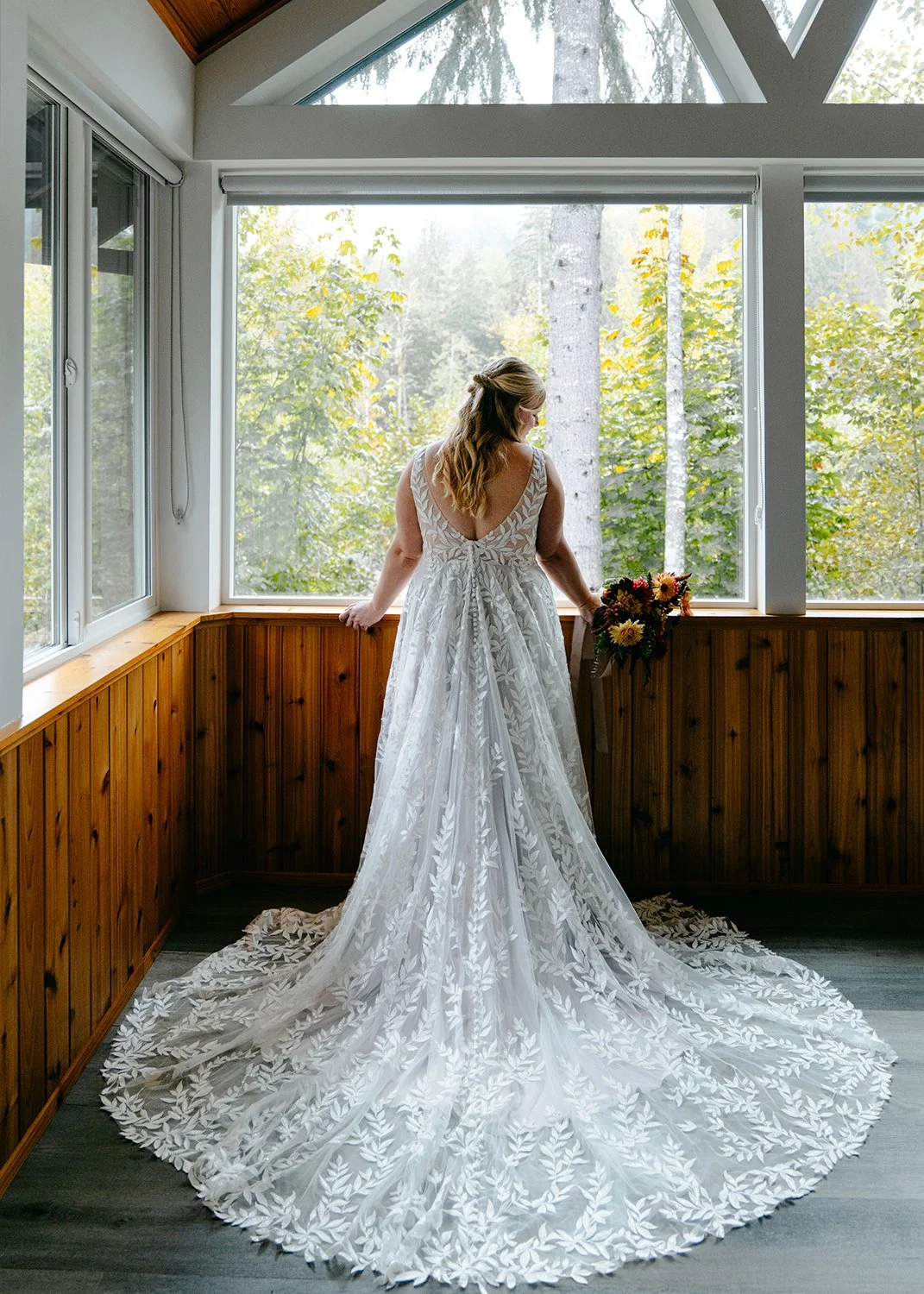 glacier washington airbnb wedding in the forest