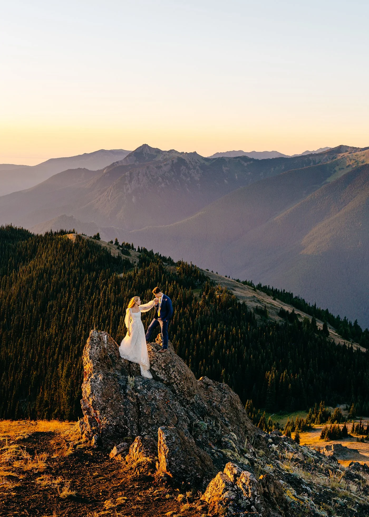 Elope Meaning and Definition | 2025 - Running Wild Studio