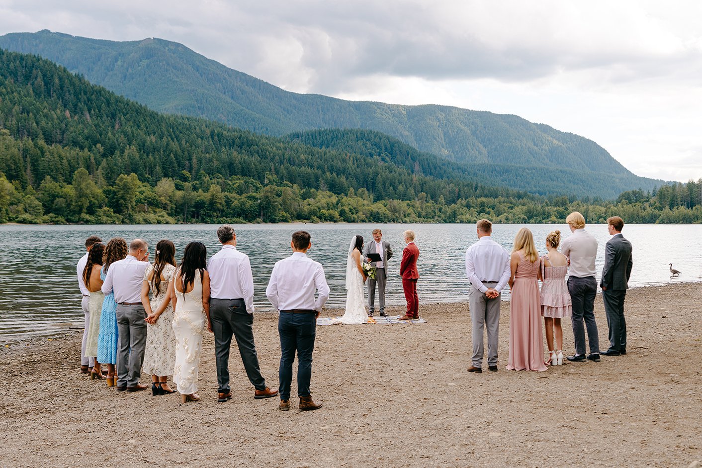 micro wedding at rattle snake lake washington