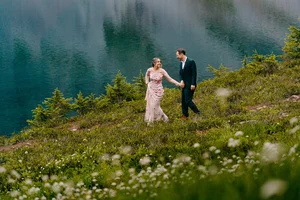 Elope Meaning and Definition | 2025 - Running Wild Studio