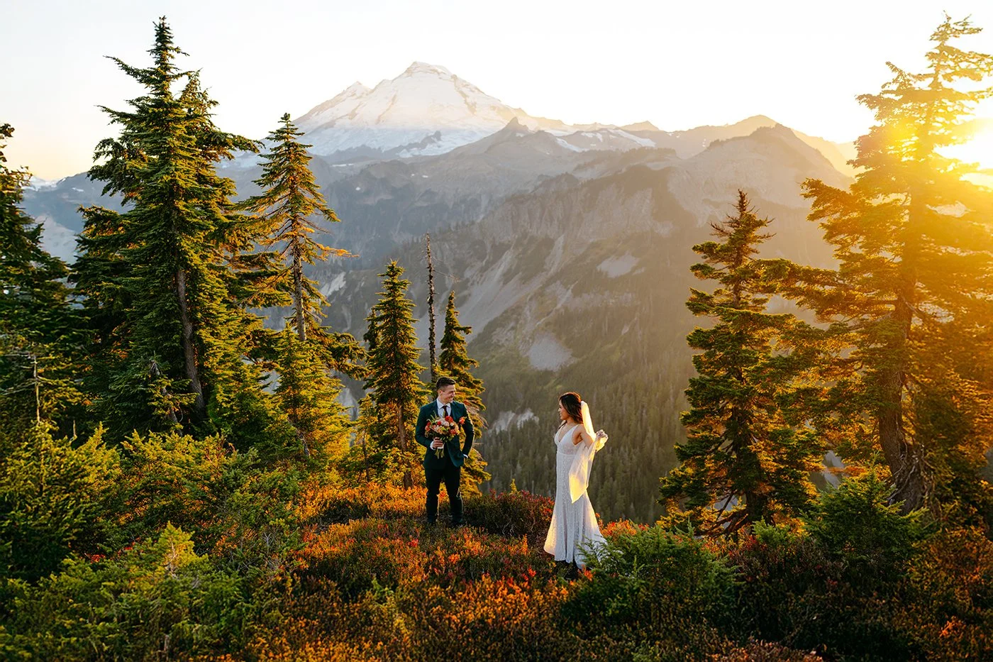 stunning sunset wedding at huntoon point artist point washington