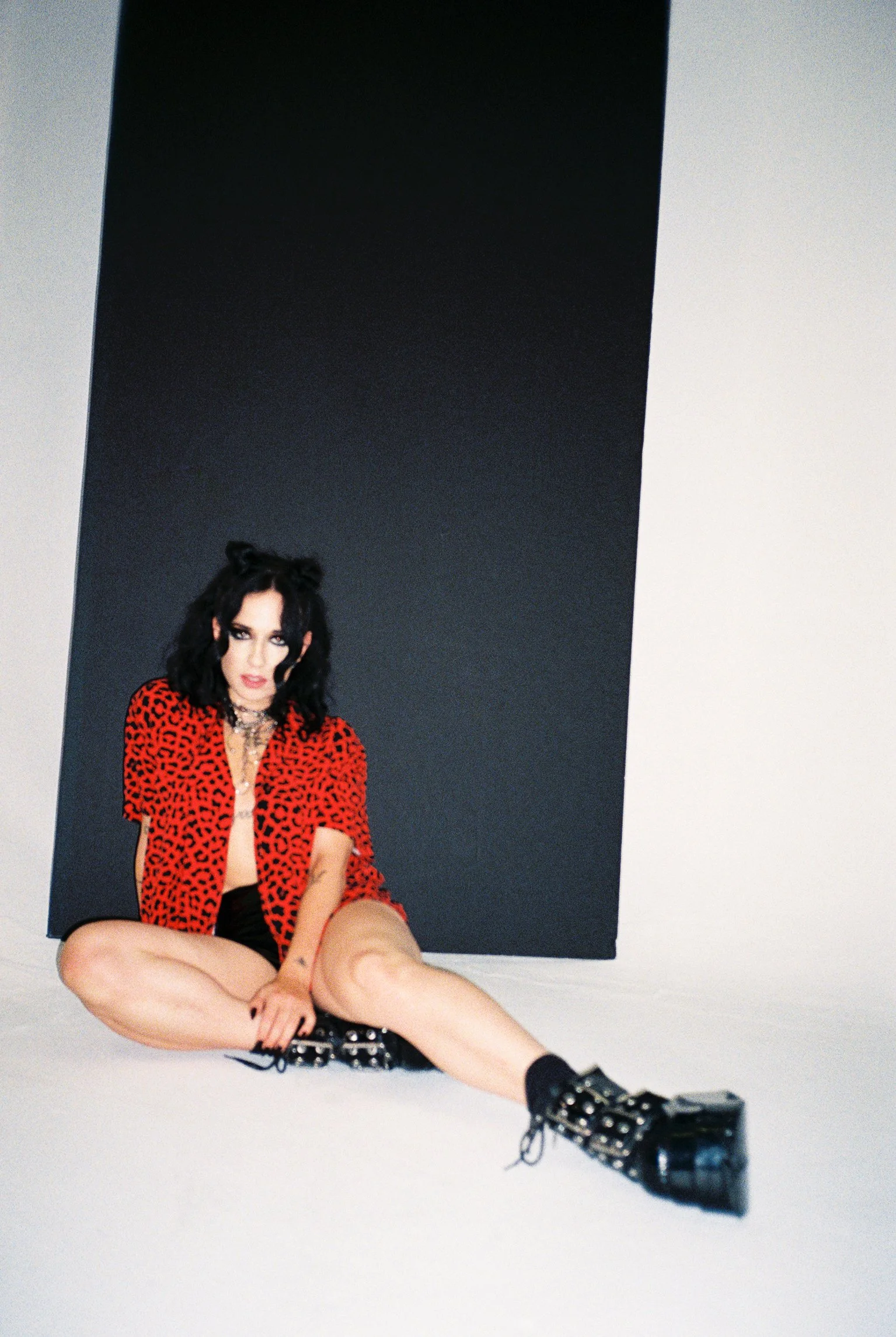 Sizzy Rocket Paper Magazine 2.jpg