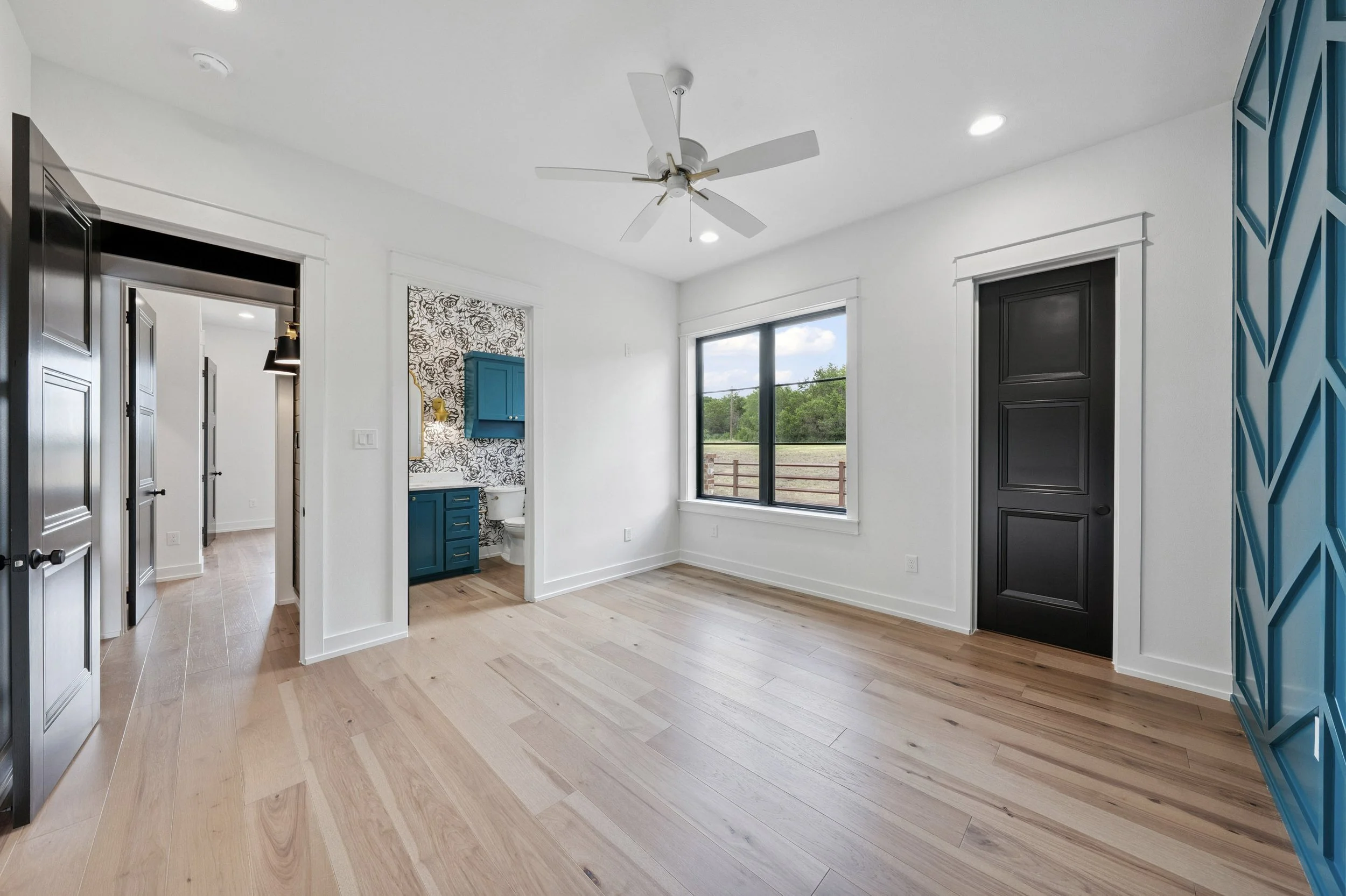 2999 royal st-24.jpg