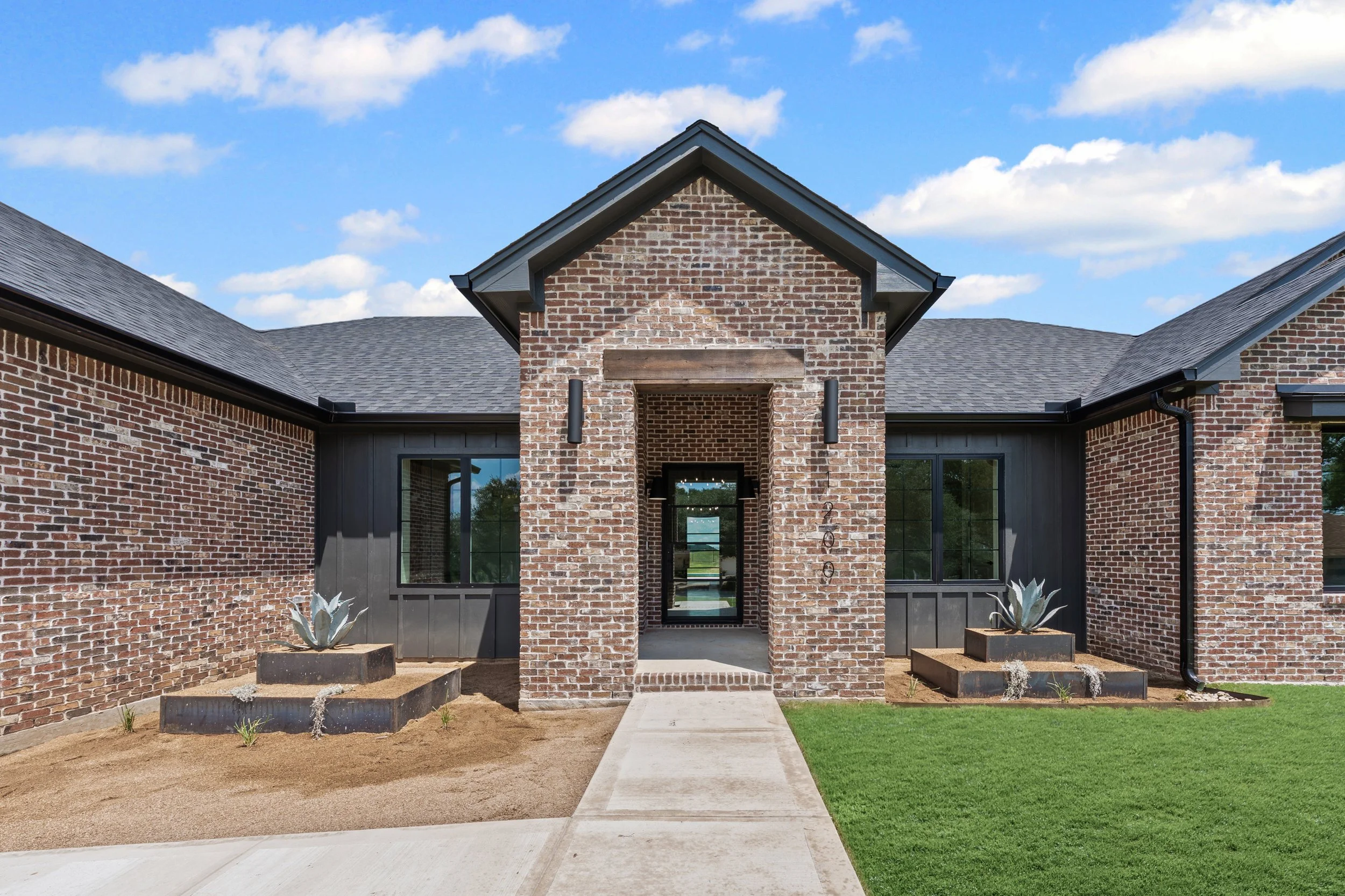1200 ambrose-7.jpg