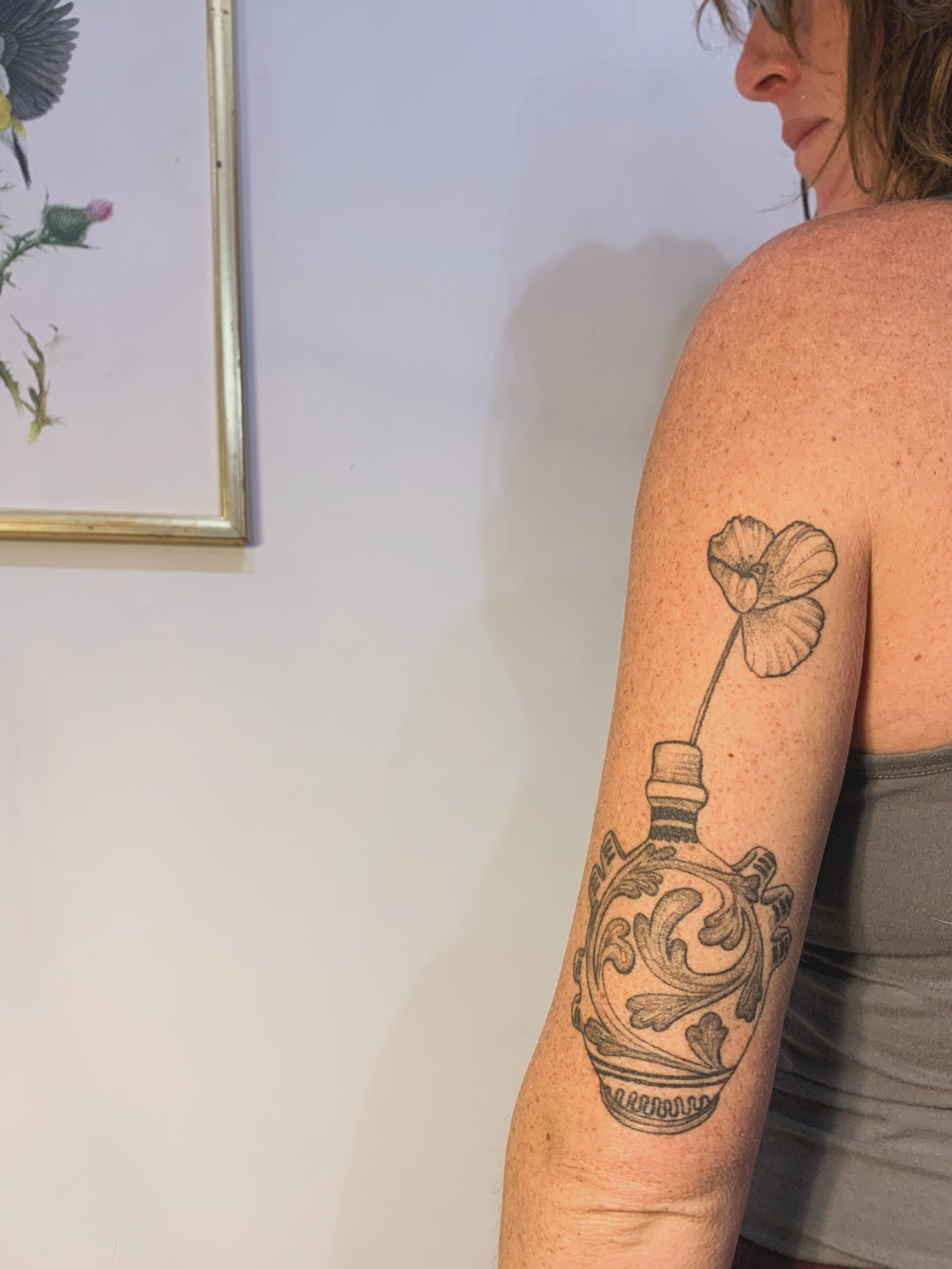 healed poppy from the north *
I love it when you come to find me! 

&bull;

#YYCtattoo #CalgaryTattoo #CalgaryArts #BotanicalTattoo #Qttr