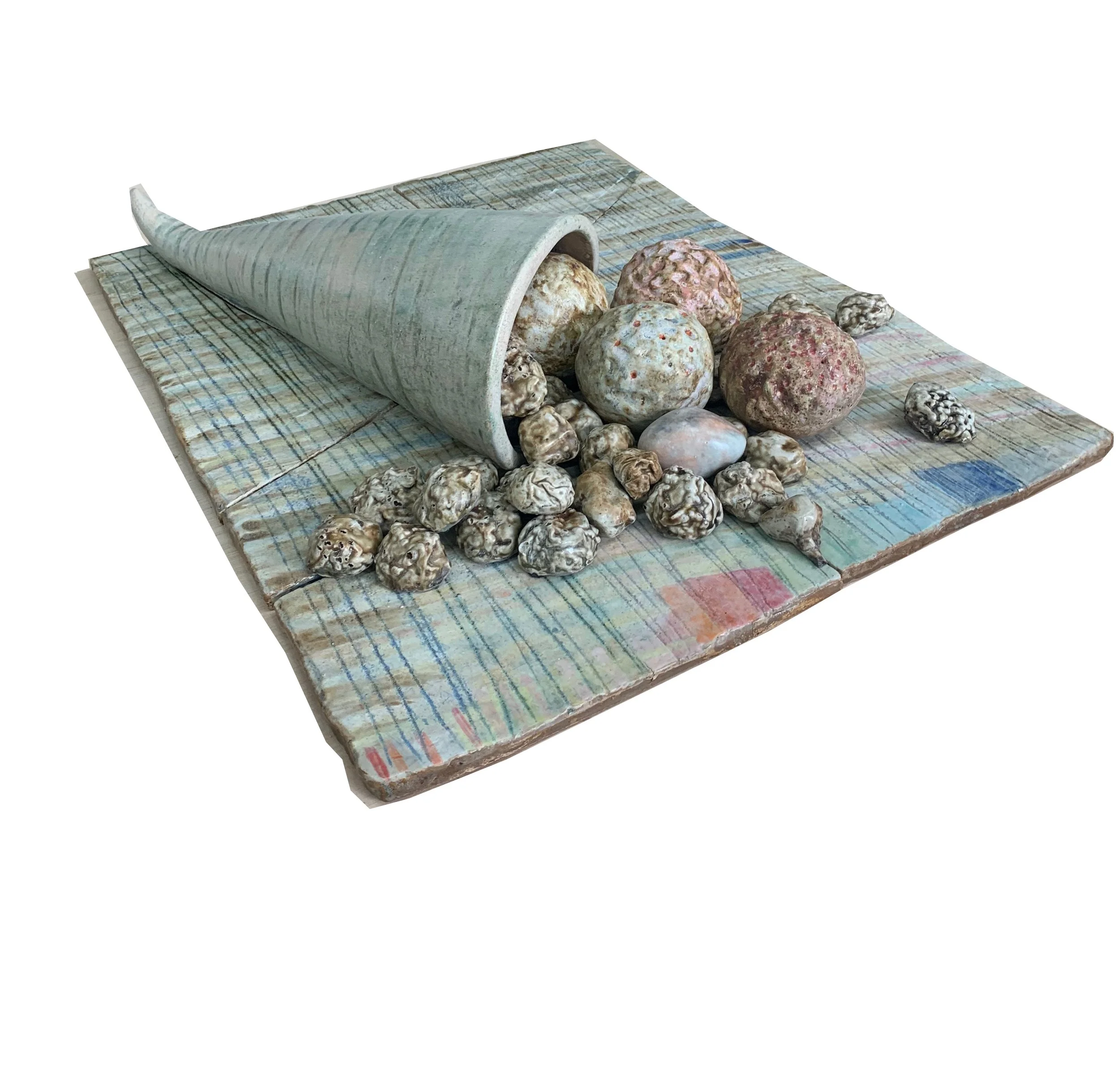 Cornucopia on a table, 2020
Glazed stoneware, 25 x 70 x 90 cm