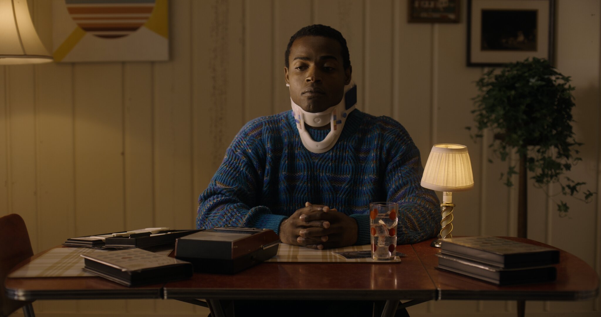 lance_in_a_neckbrace_1.67.2.jpg