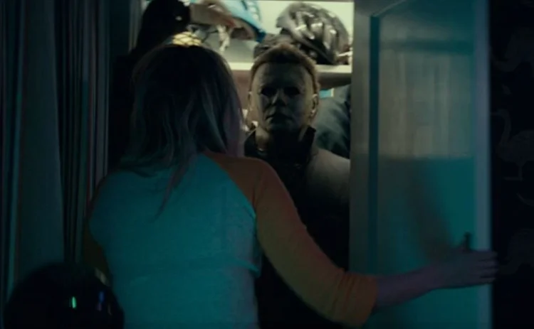 Michael Myers appearing in closet in Halloween 2018
