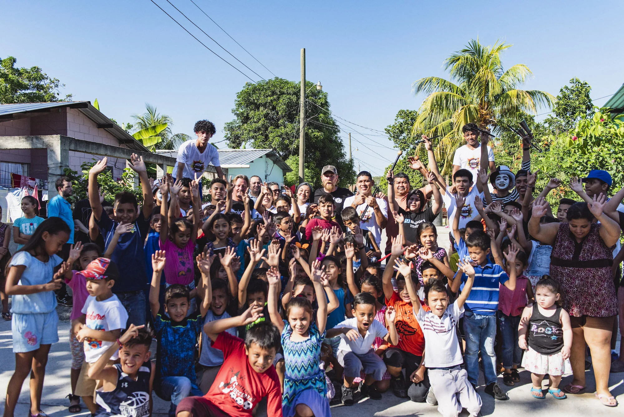 Unicef: Ewan and Charley visit a Community Centre in Honduras