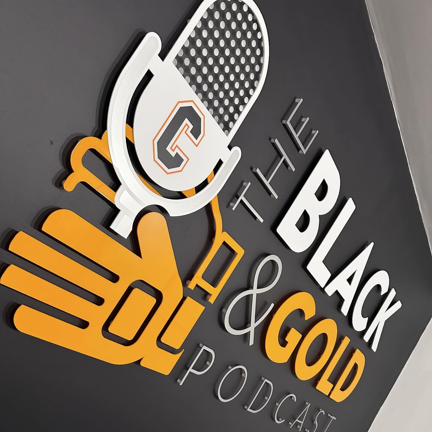 Acrylic signage, desk wrap and logo for @black_goldpodcast 

First episode has just gone live. Go support the guys and give it a listen, follow and share

🔸 Graphic Design
🔸 Vehicle Branding / Sign Writing
🔸 Embroidered and DTF Workwear
🔸 Signage