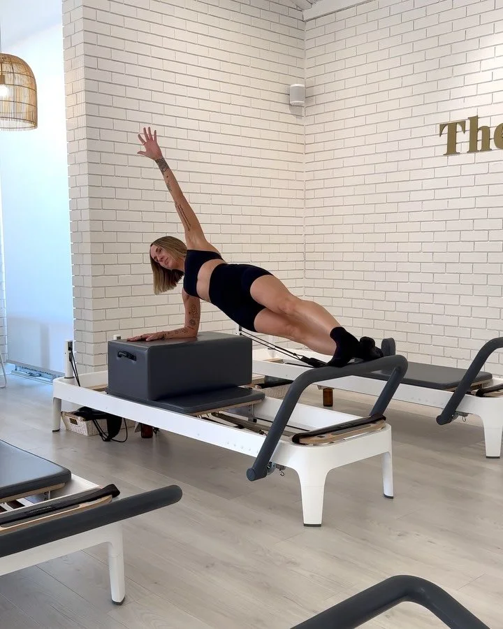 Slow, controlled &amp; intentional ✨ moving in @hyperluxe_