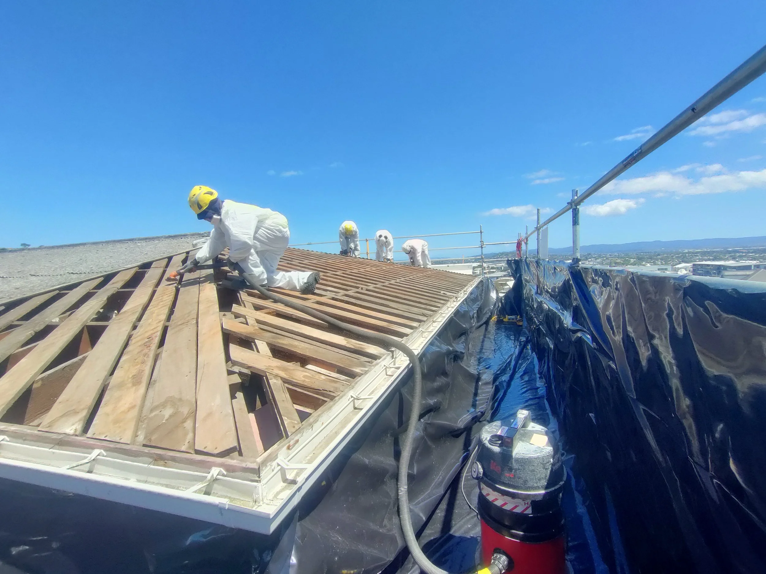 Super 6 Asbestos roof removal.
