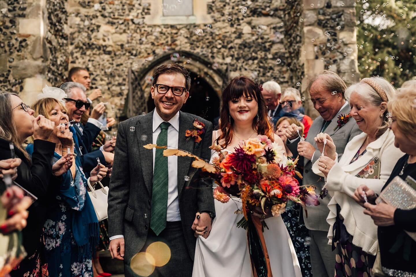 I am chomping at the bit to get back into wedding season. It&rsquo;s been TOO LONG and I&rsquo;m so excited to get creative, use some new kit (!!!) and see smiley happy faces all day longgggg!! 
Loved this day 🖤