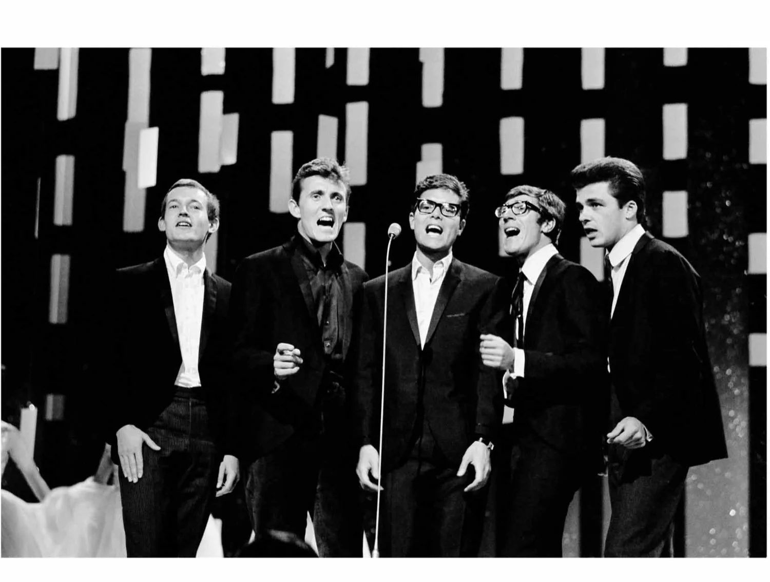 CLIFF RICHARD — Bent Rej Photography