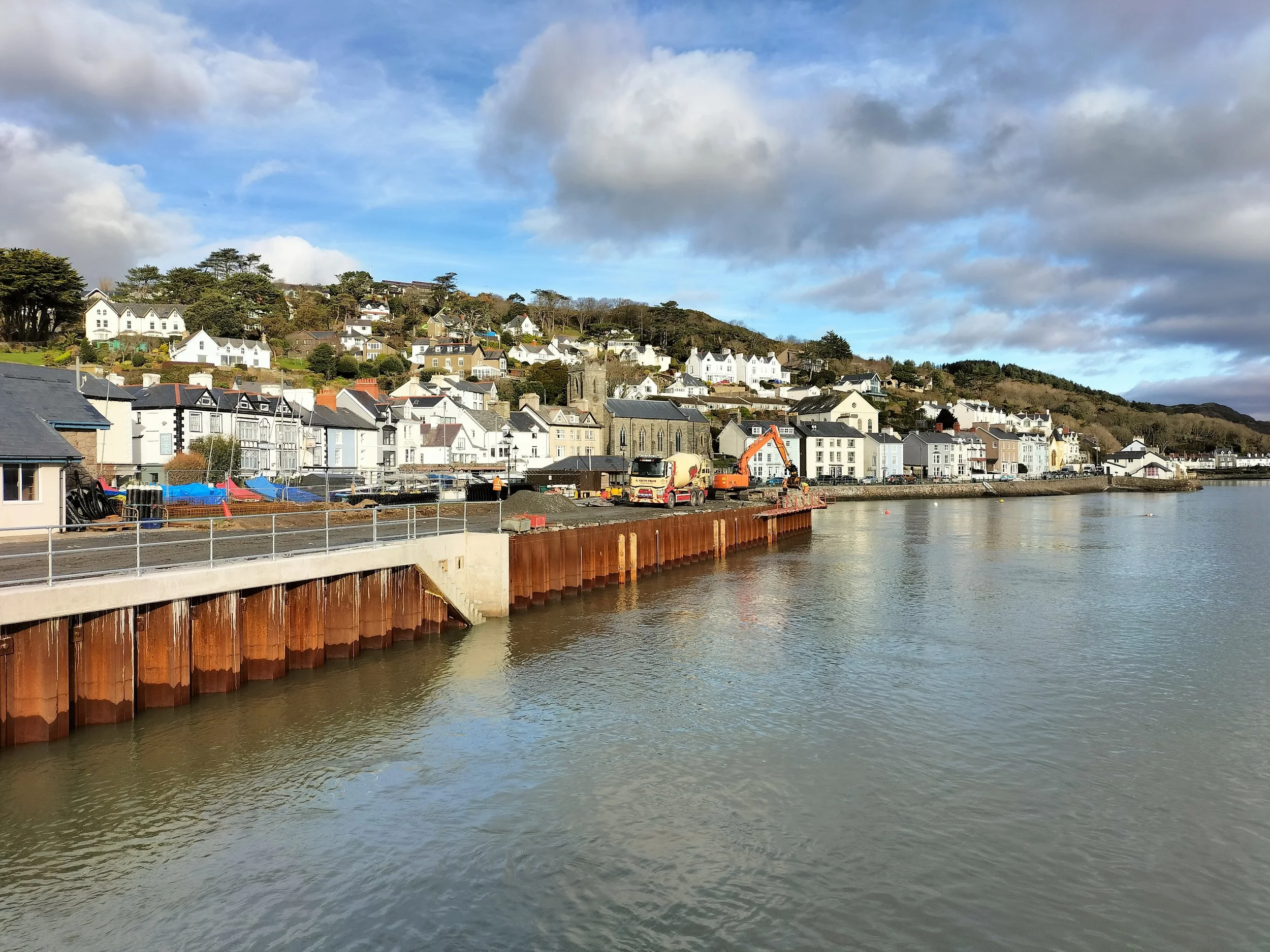 Aberdyfi wharf.jpg