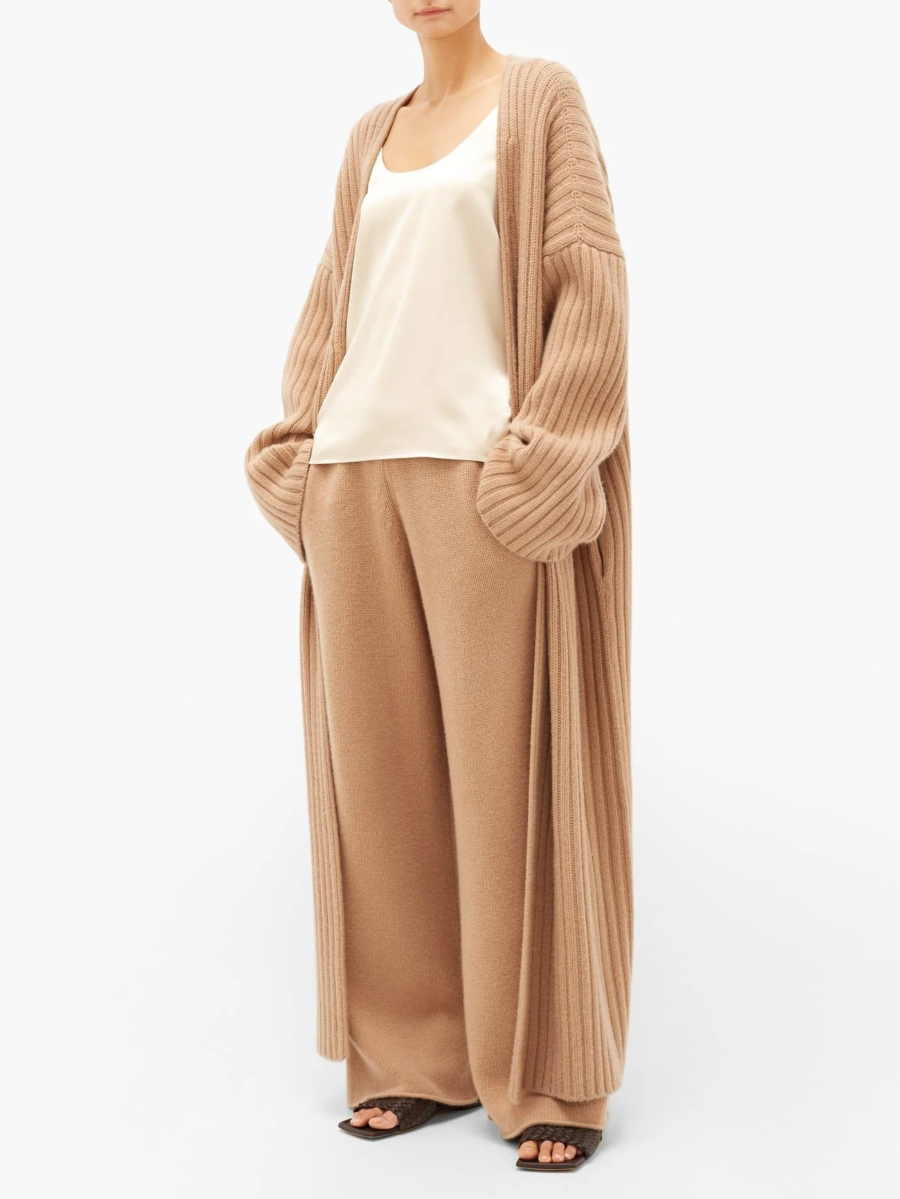 Raey £995