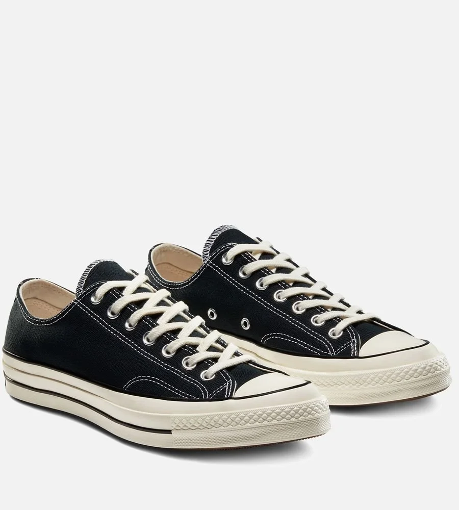 £75 Converse
