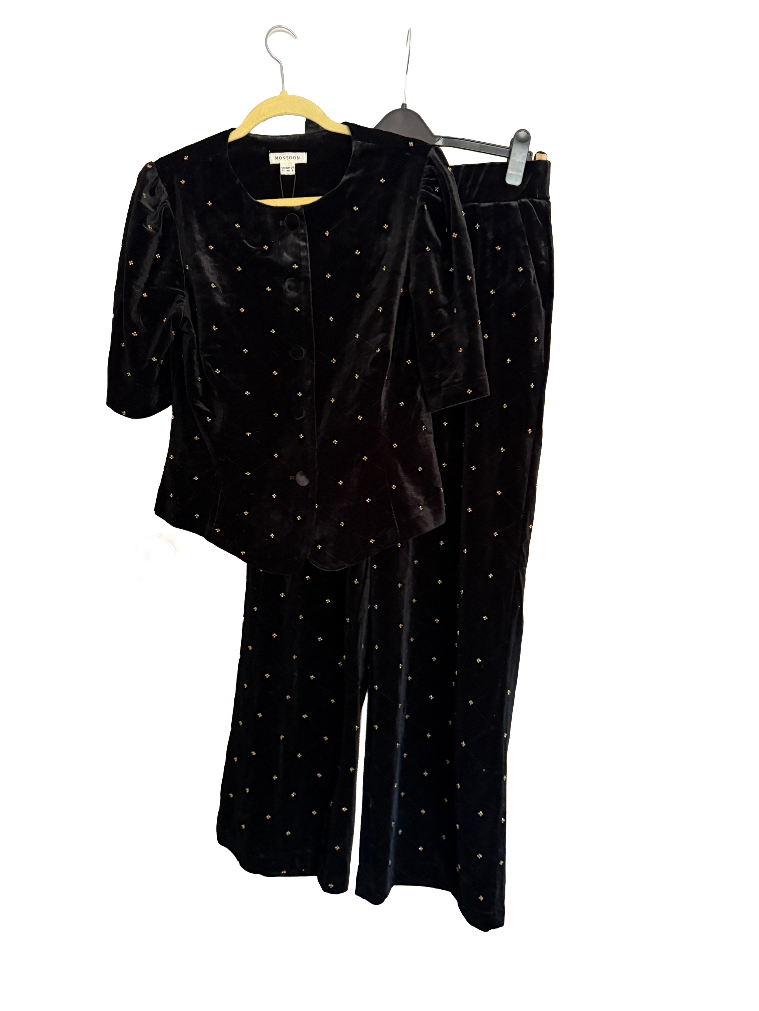 Monsson velvet set.png