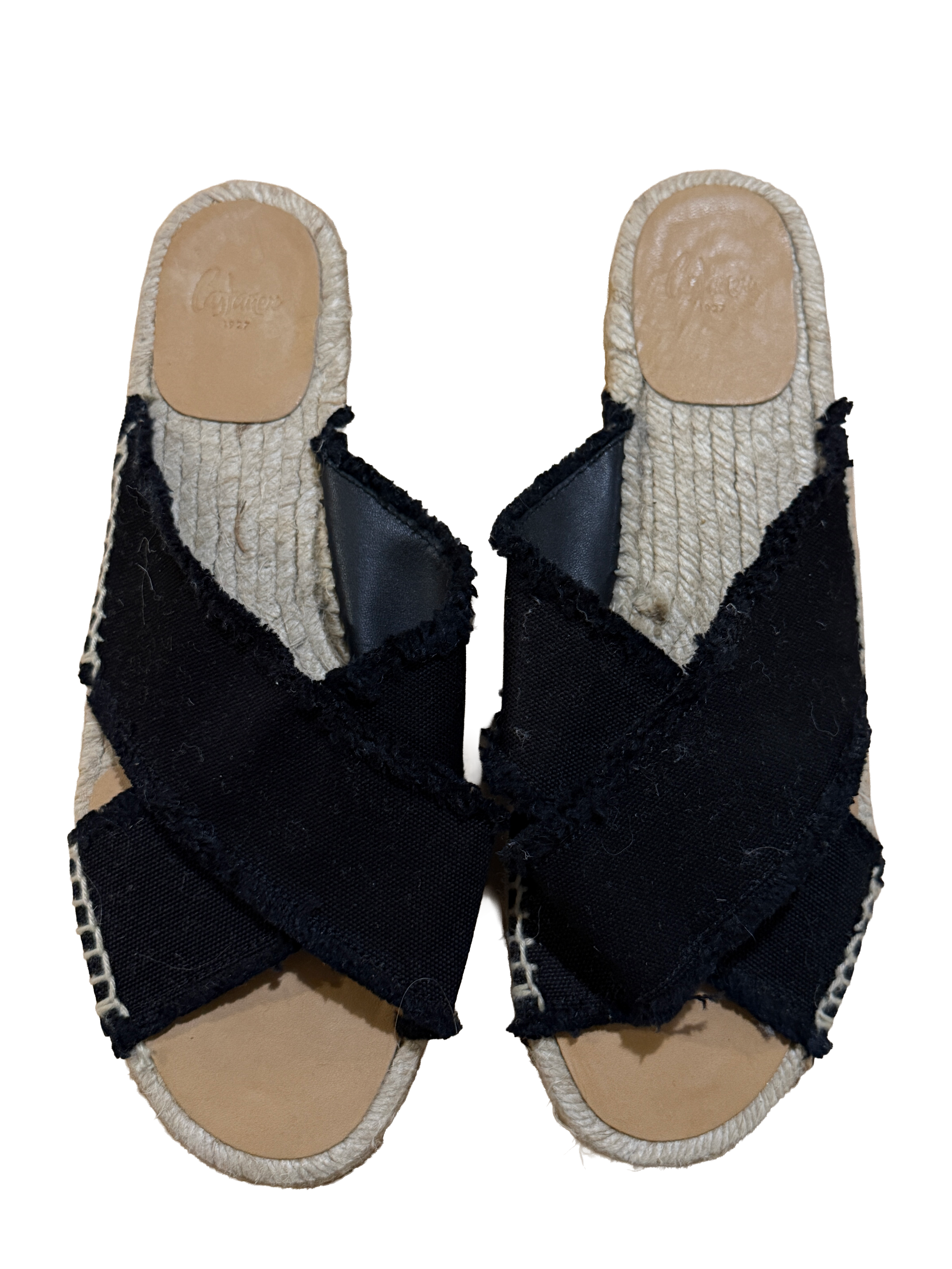 Castenar sandals.png