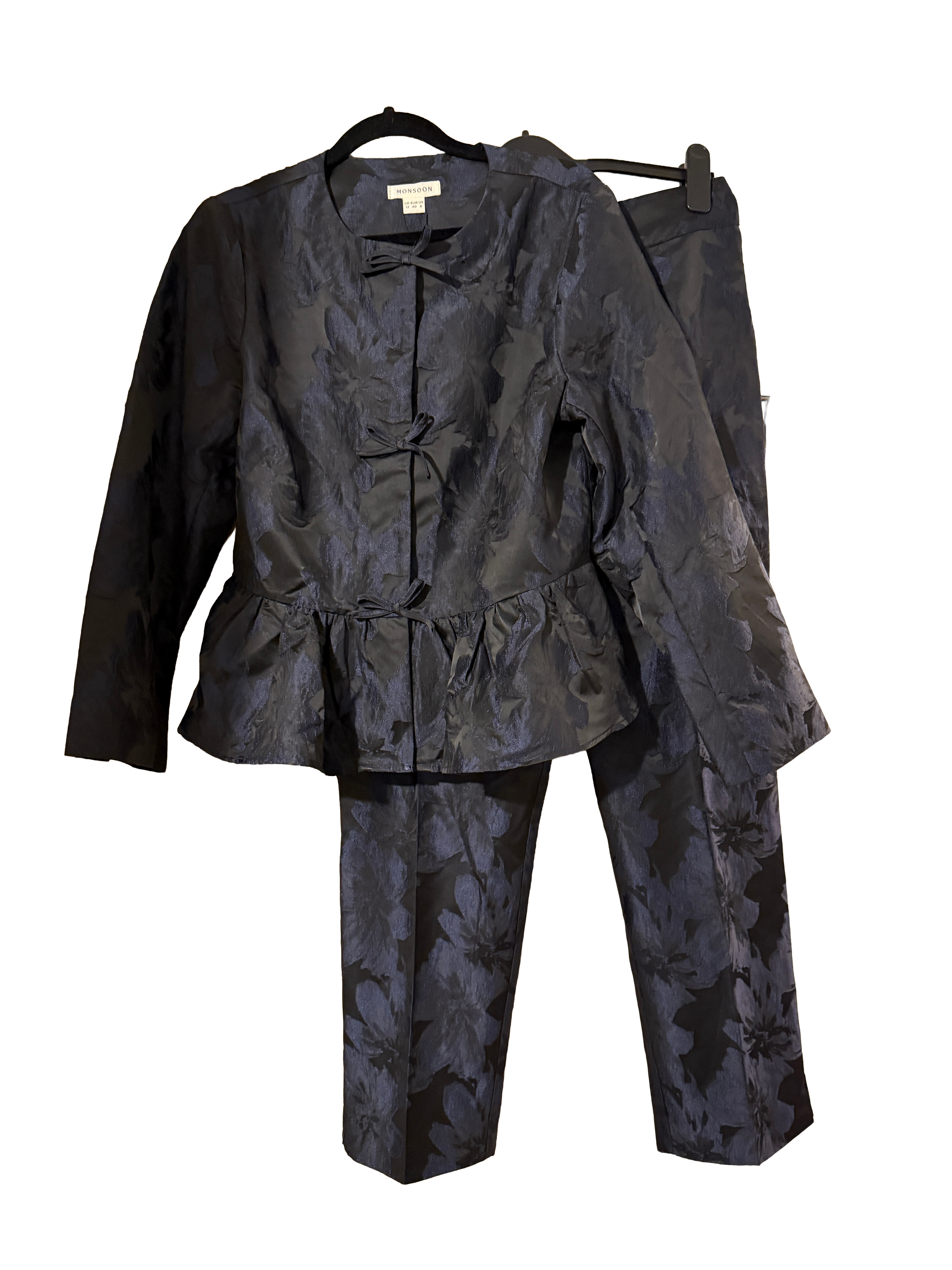 Monsoon blue set.png