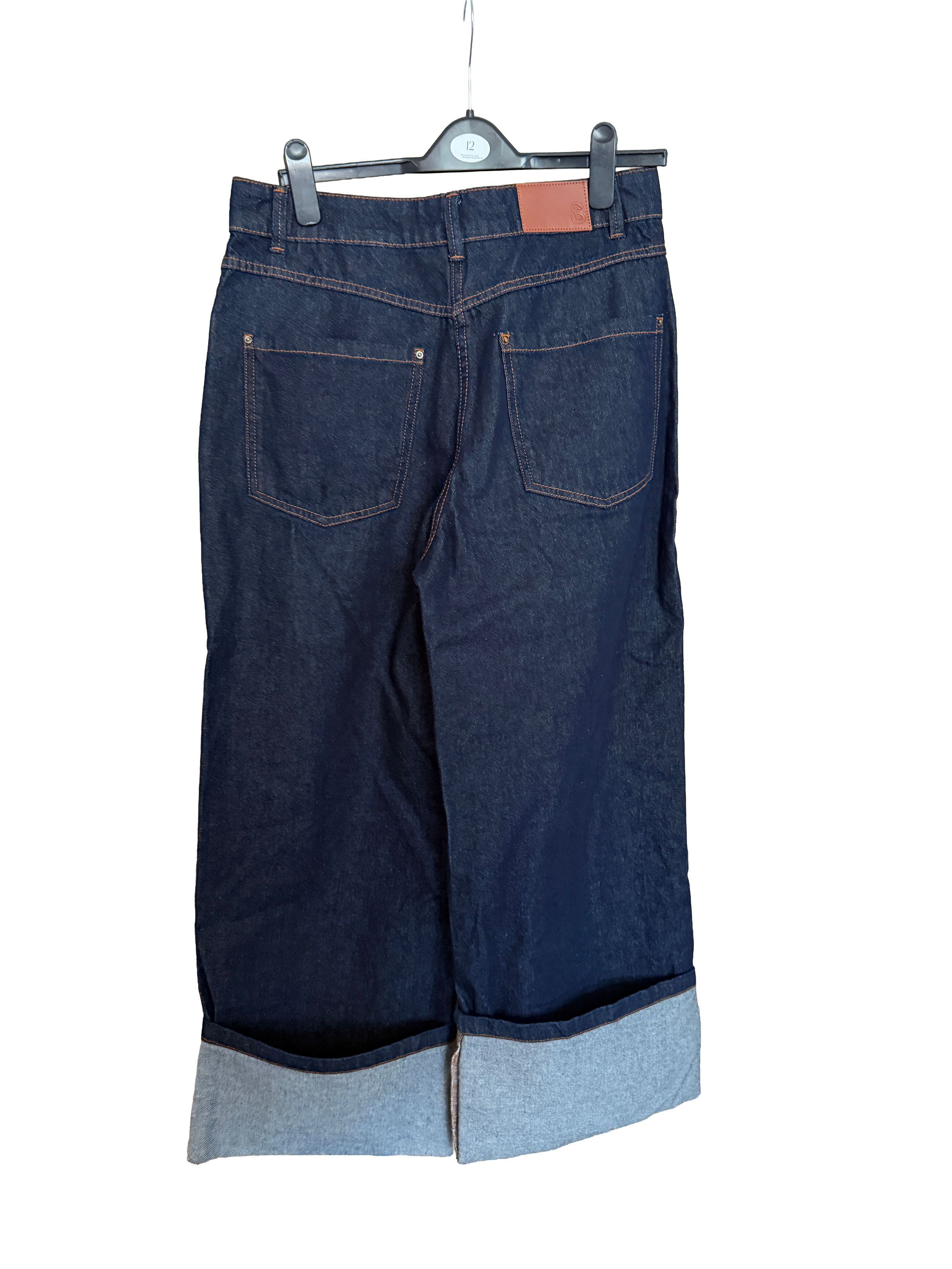 George edit jeans cuff.png