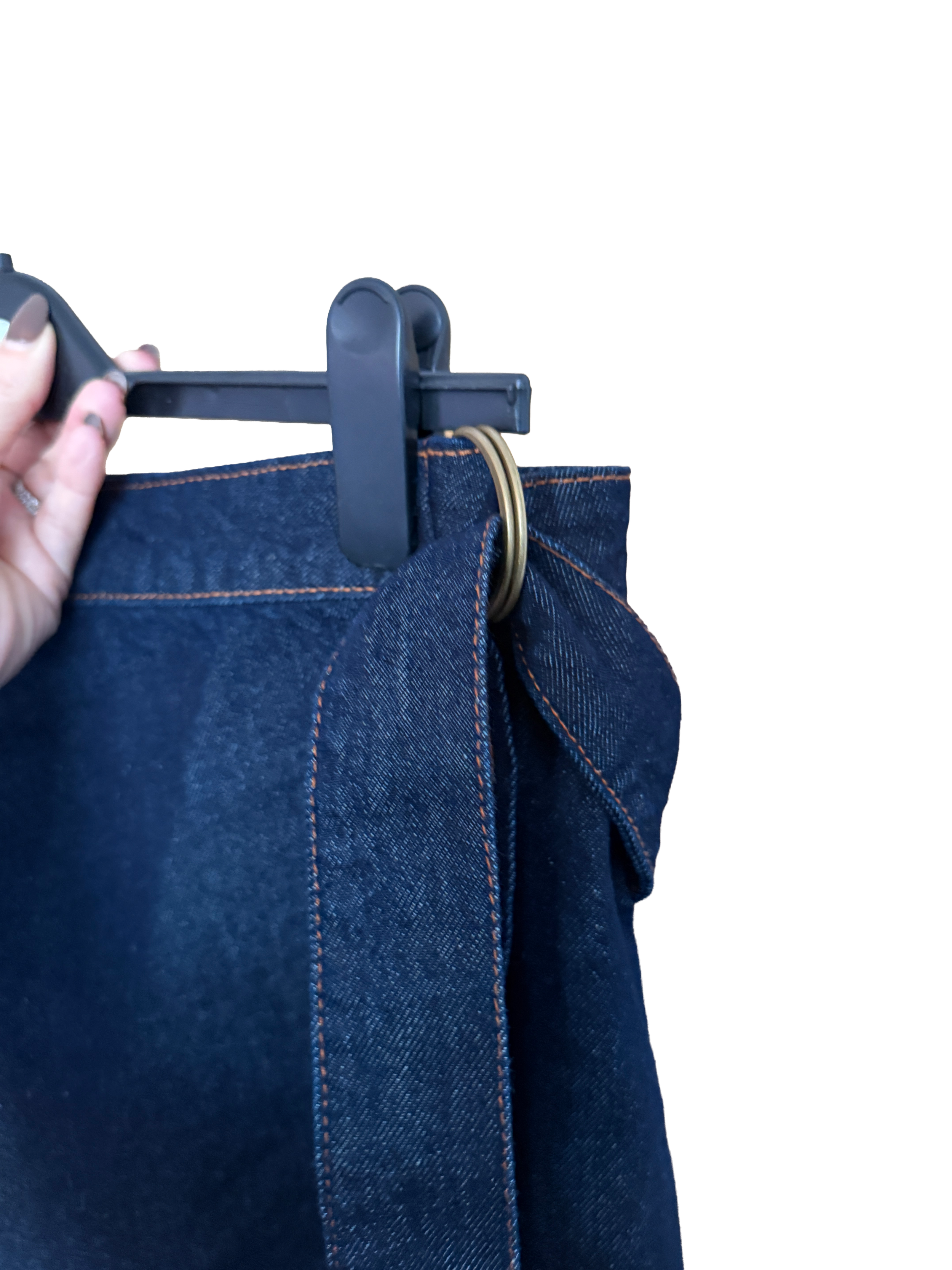 George denim wrap detail.png