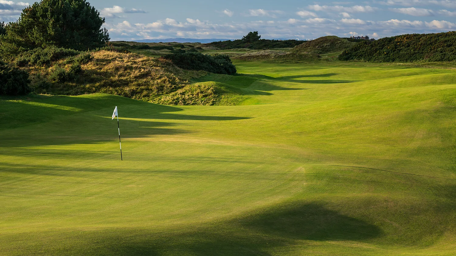 royal-troon-golf-club-old-course-hole-9.jpg