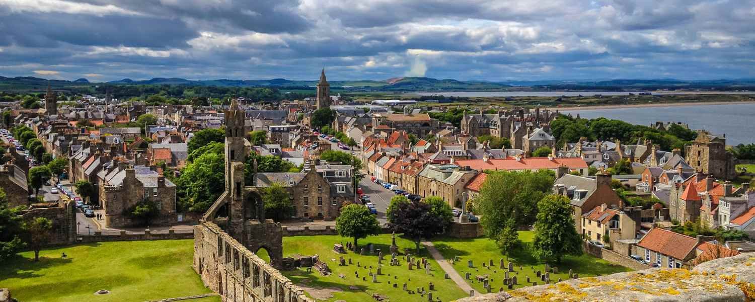 St Andrews, Dunfermline Abbey &amp; Walk at Nature Reserve Tour from Edinburgh