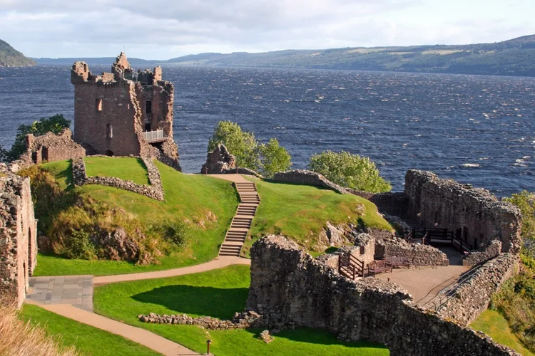 Urquhart Castle beside Loch Ness