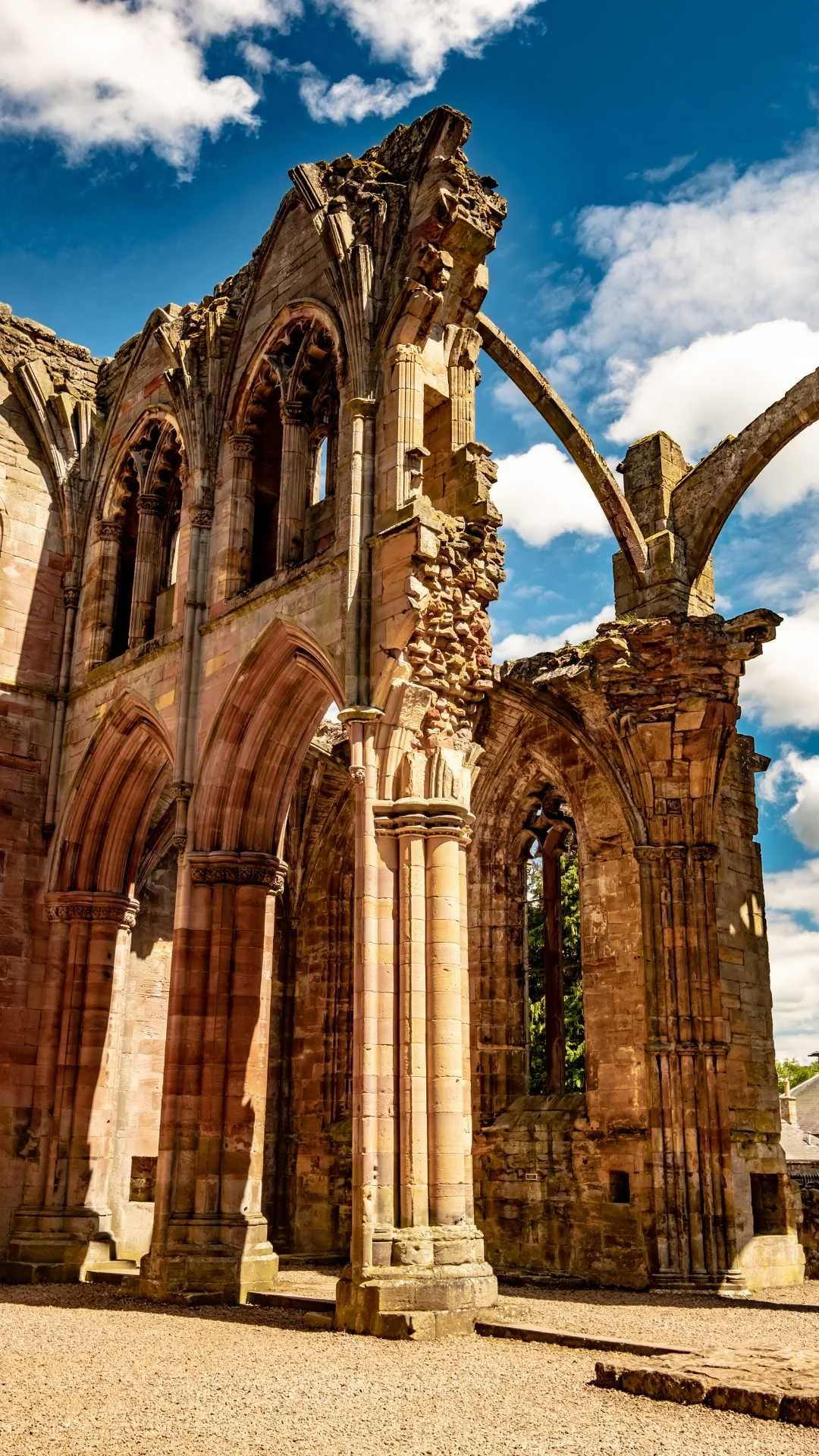 Melrose Abbey Discover The Splendor Of Scotland s Medieval Heritage melrose-abbey-discover-the-splendor-of-scotland-s-medieval-heritage