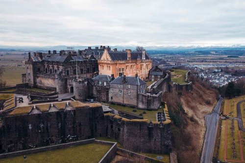 Stirling Castle, its courtyard and surrounding countryside