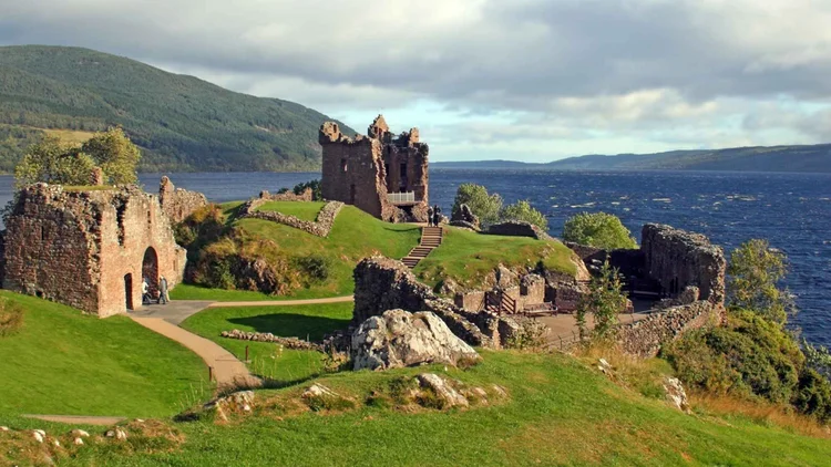 Urquhart Castle on Loch Ness