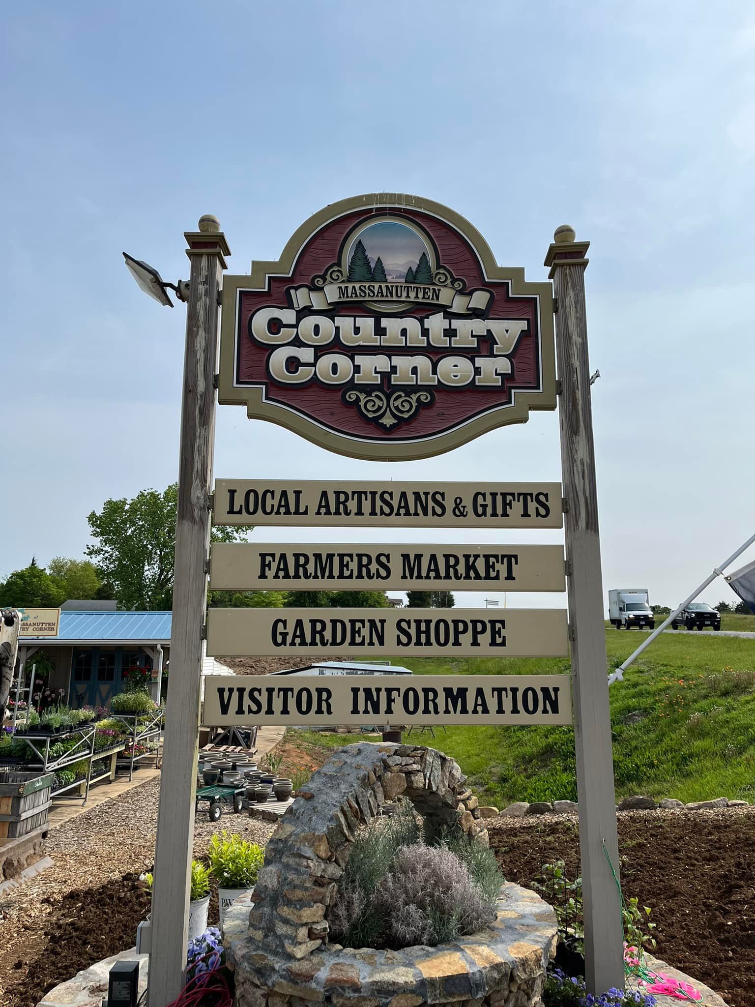 🌱Just in time for Mothers Day!🌱

We are excited to announce our new partnership  with Massanutten Country Corner‼️They now stock our Virginia native plants, including habitat packs‼️
