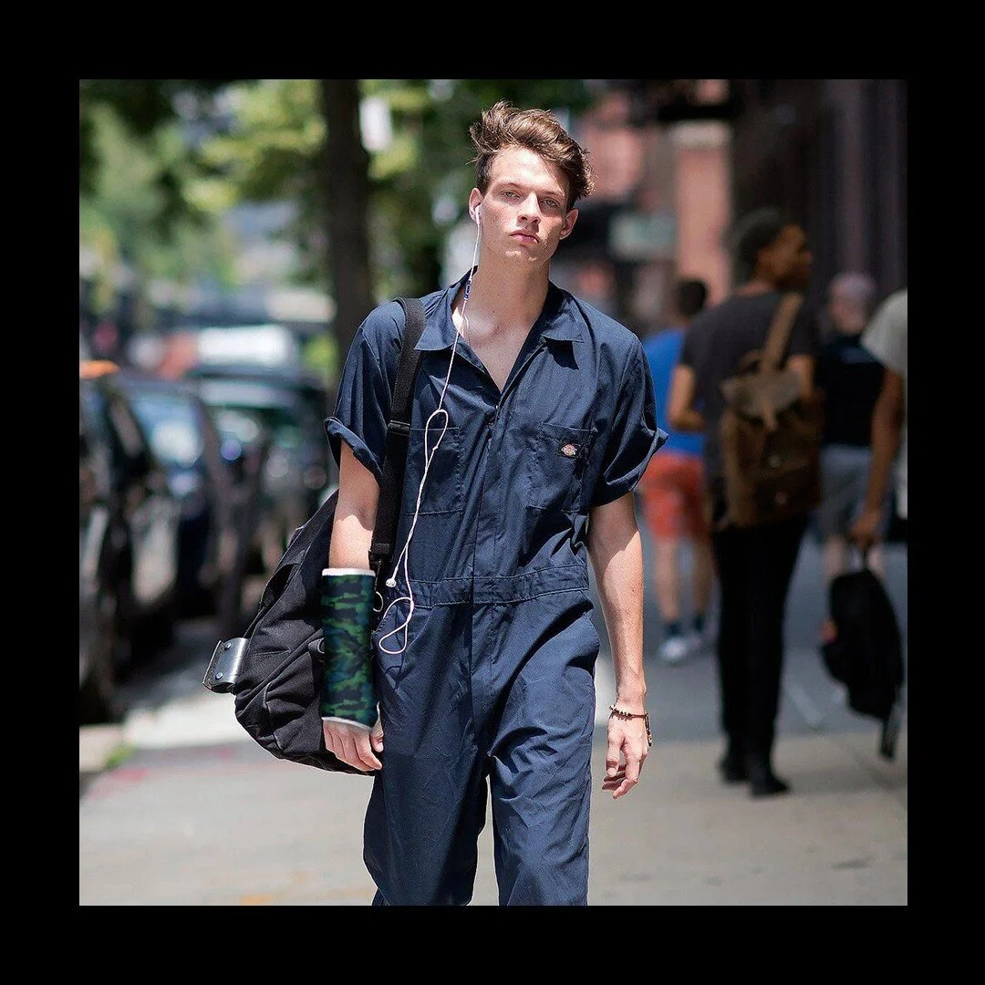 When you Walk With Purpose, You Collide With Destiny.

Featuring Our Watercolor Camouflage Cast Cover In Green.

#itsanupswingthing #shopsmall #supportlocal #smallbusiness #wemakegettingbetterbetter #2022 #theupswing #theupswinglife
#womenbusinessown