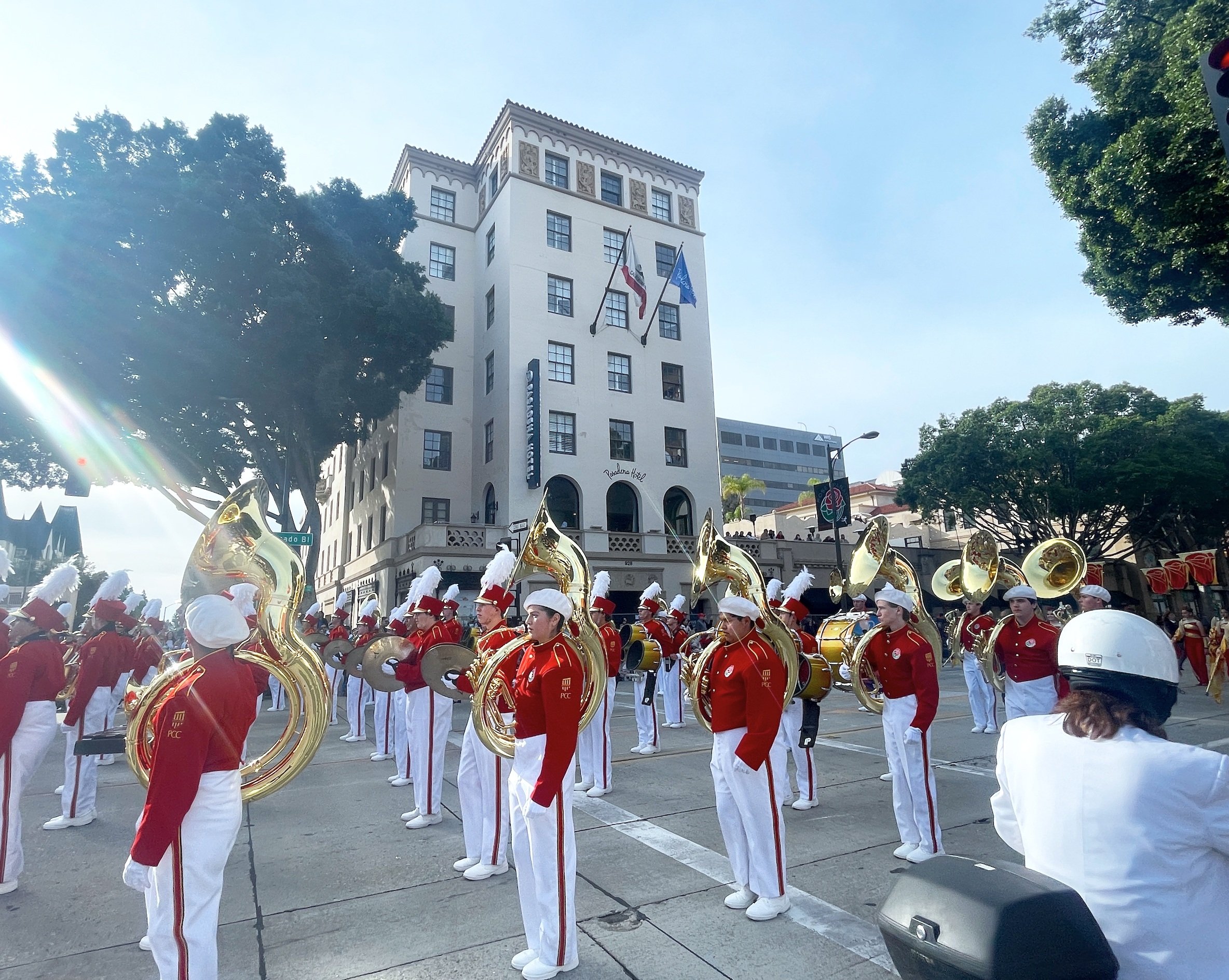Pasadena Hotel & Pool | Rose Parade