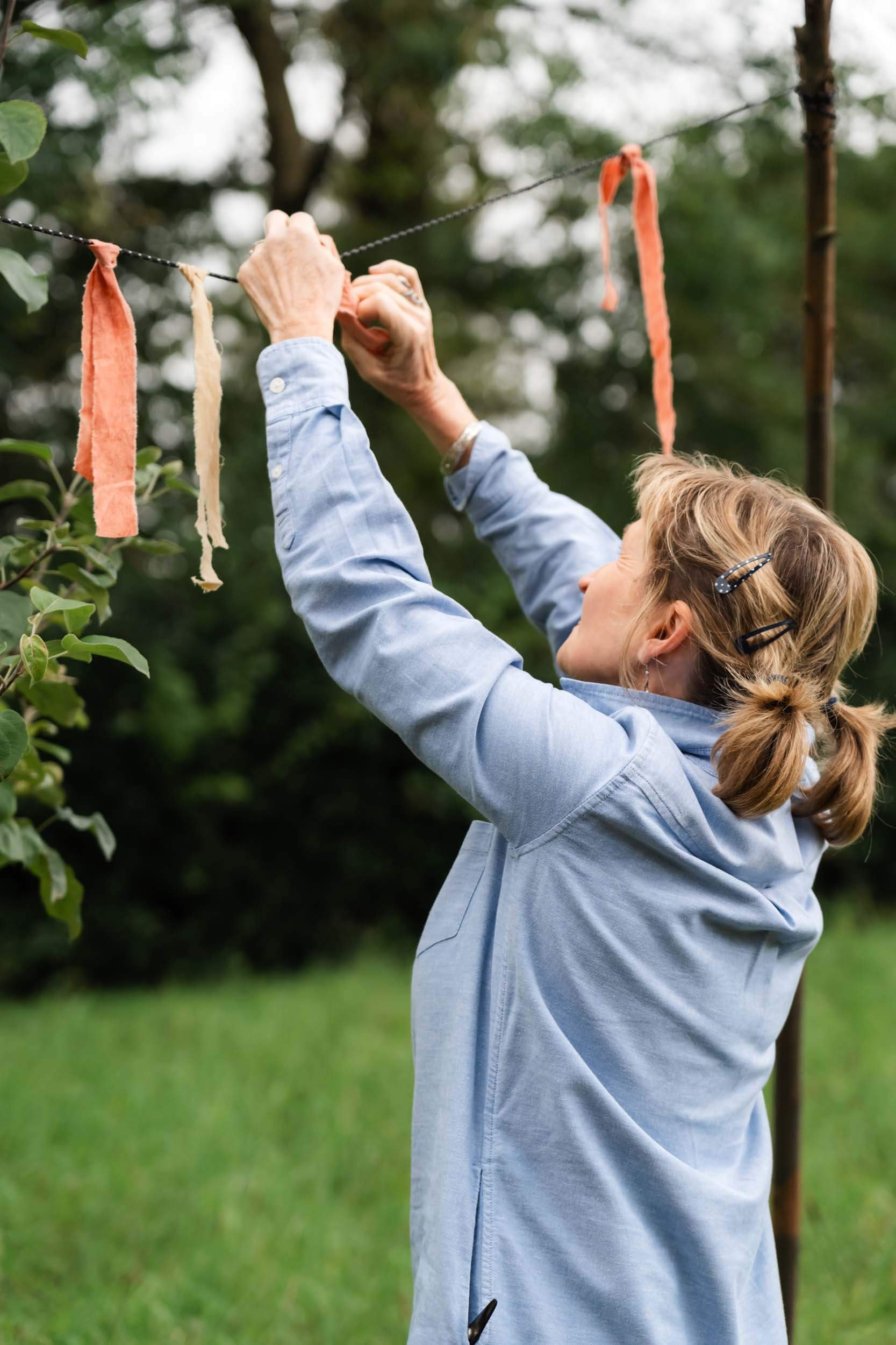 florist hanging up ribbon