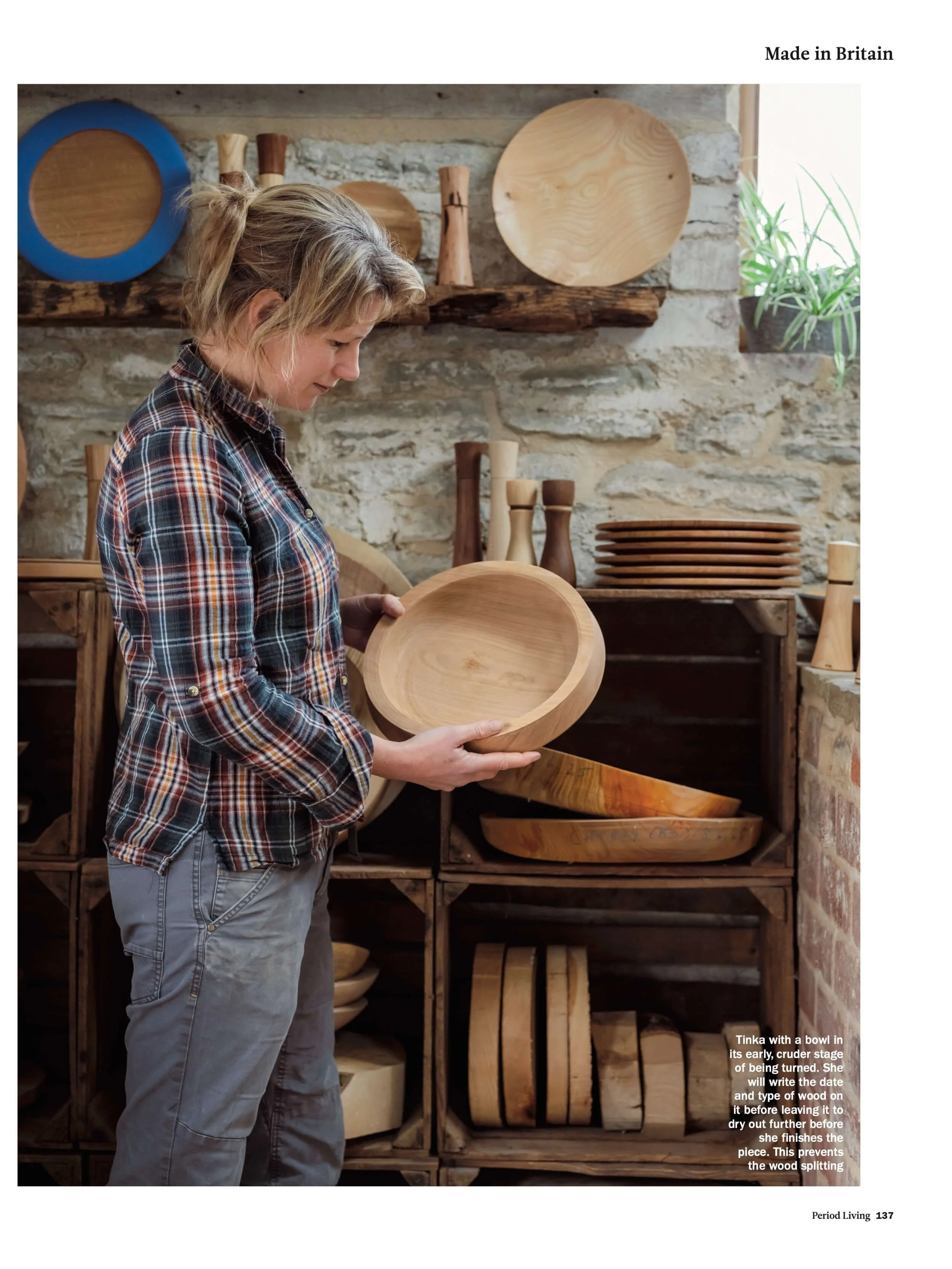 woodturner-Tinka-Veldhuis-portrait-workshop.jpg