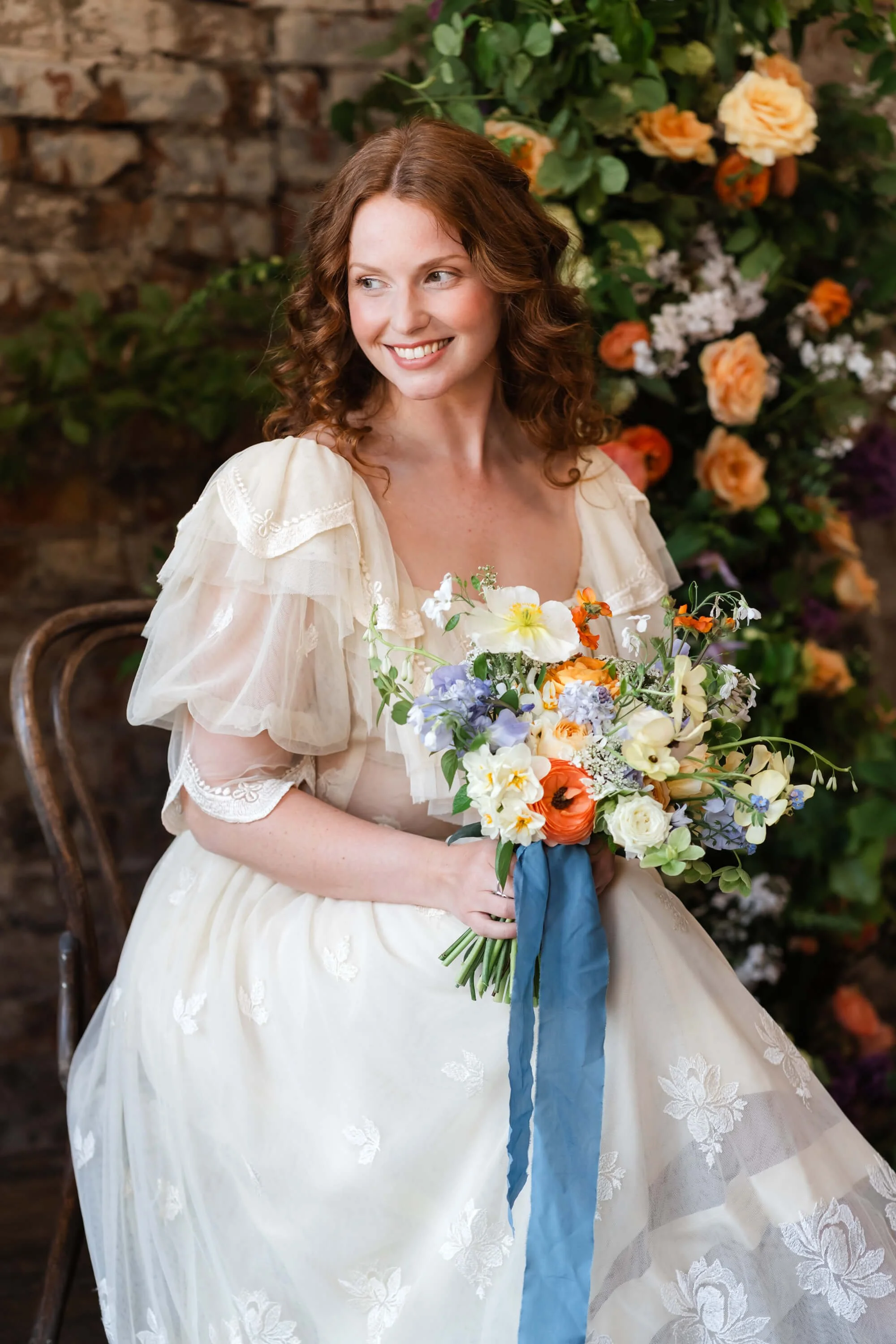 bride-holding-bouquet.jpg