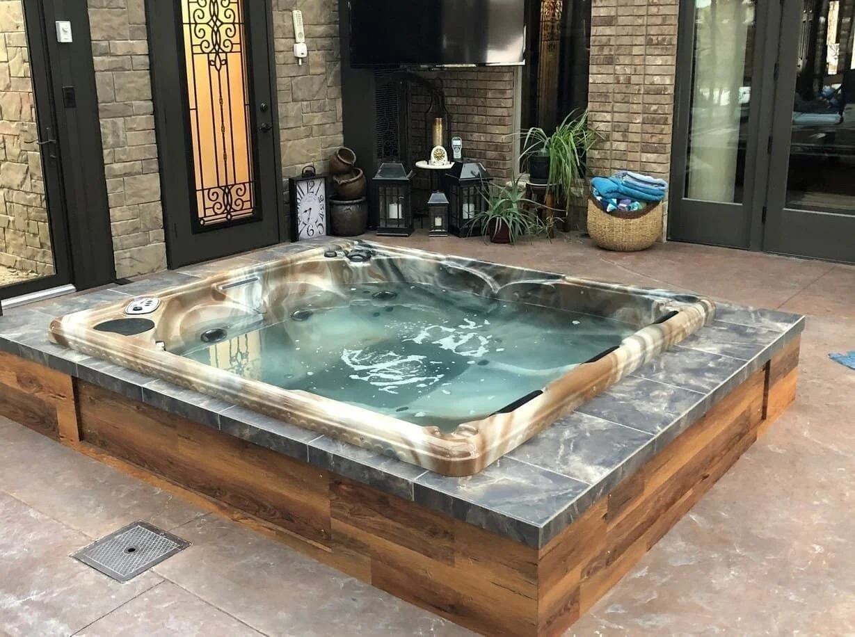 Hot Tubs — White River Royal Spa