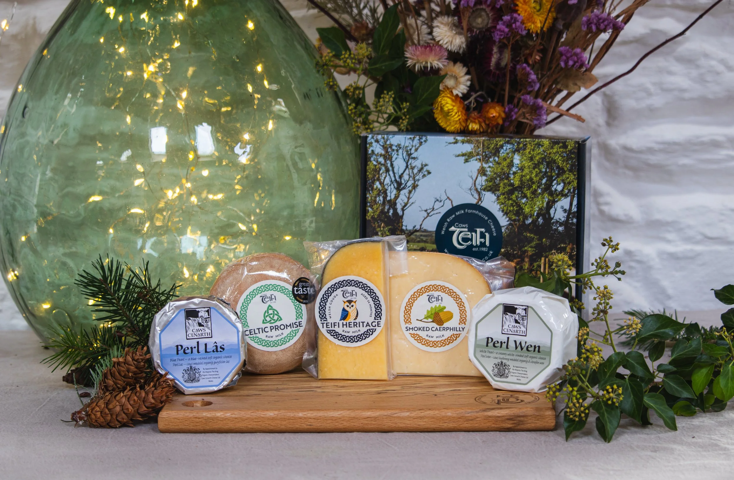 KC-Teifi-Christmas-Hamper-2026-21.jpg