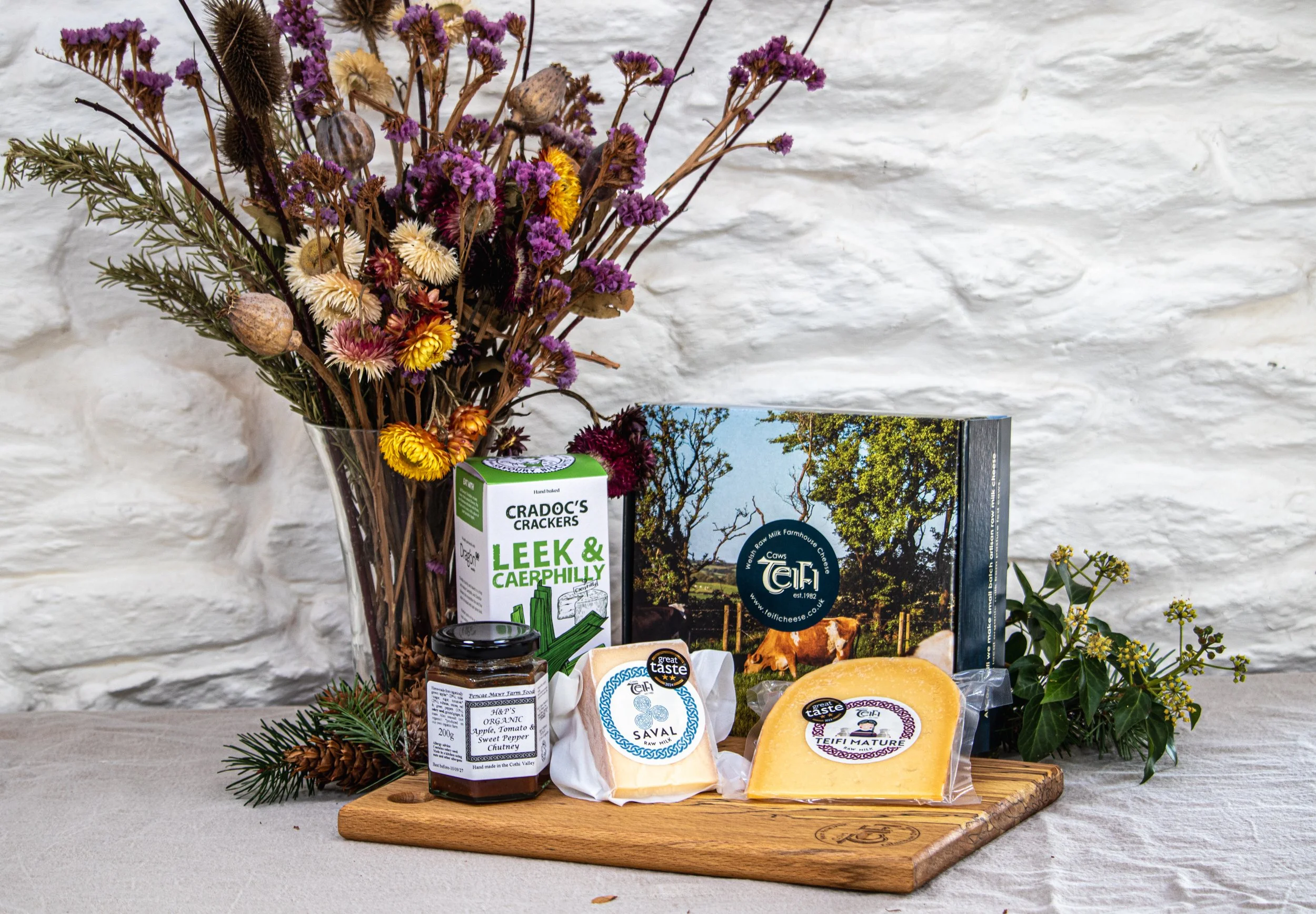 KC-Teifi-Christmas-Hamper-2026-2.jpg