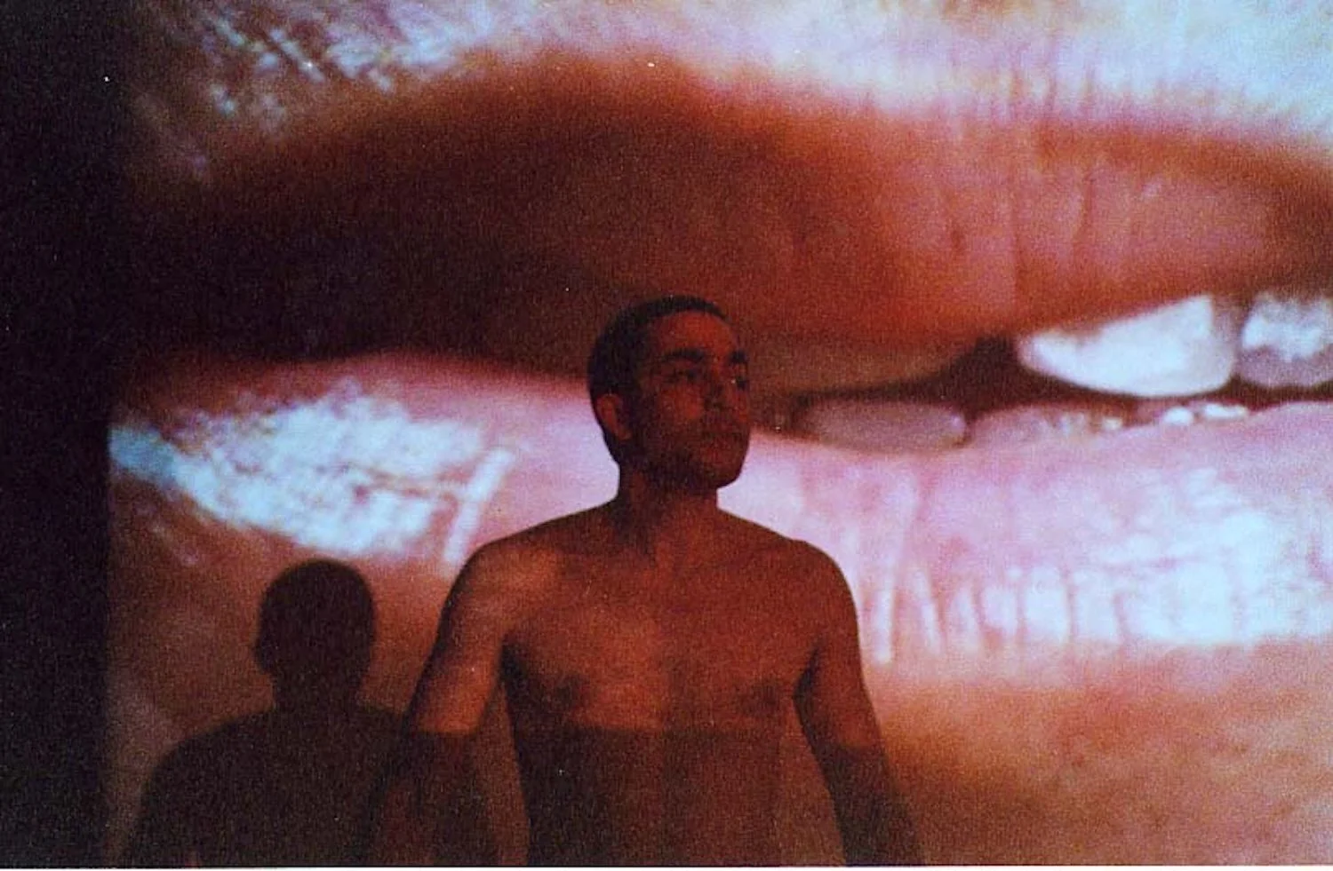  Nicolás Dumit Estévez,  Cavum Gloriosum , 2001, performance / Photo: Marco Fedele di Catrano 