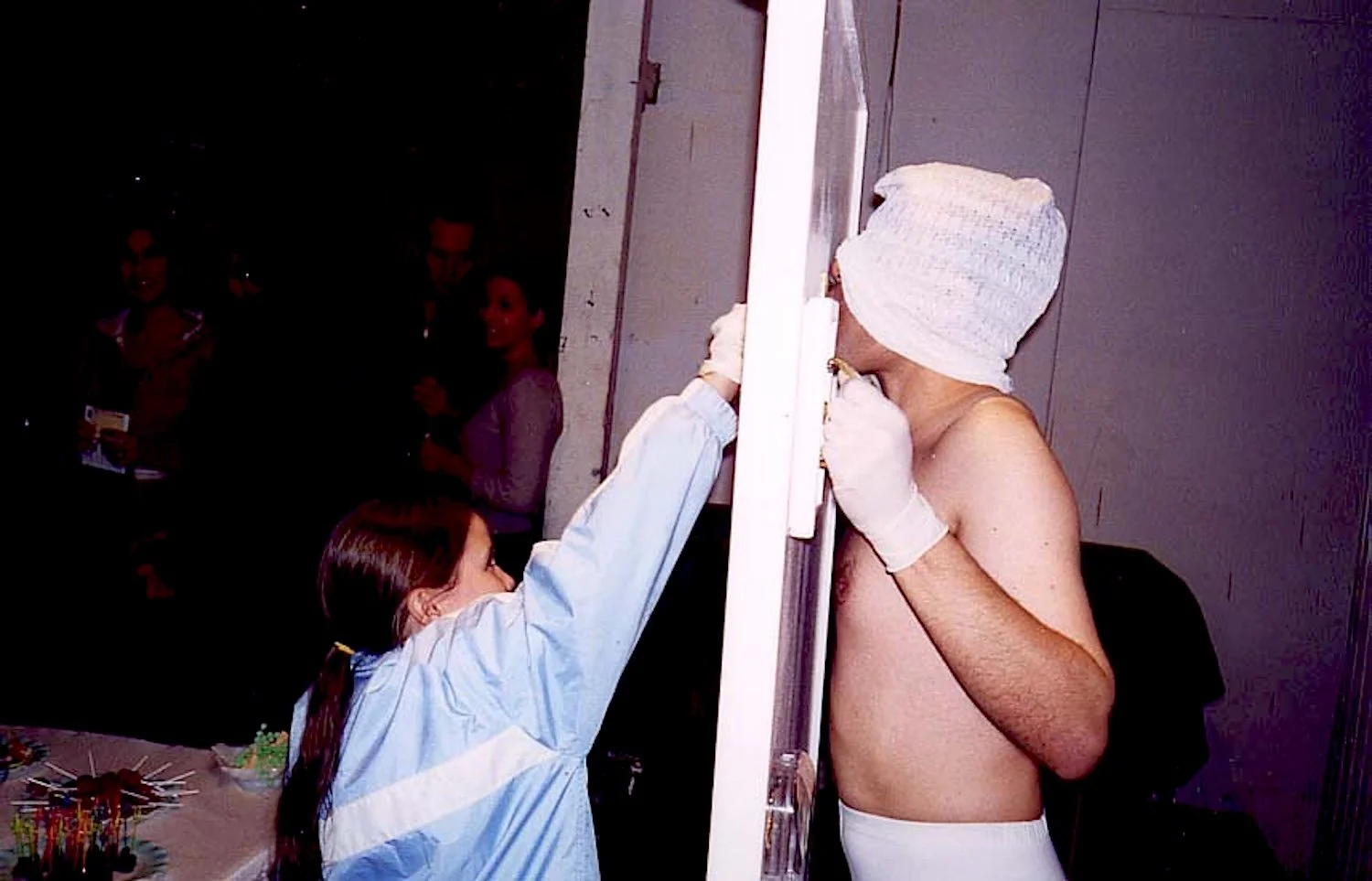  Nicolás Dumit Estévez,  Uvulations , 2001, performance 