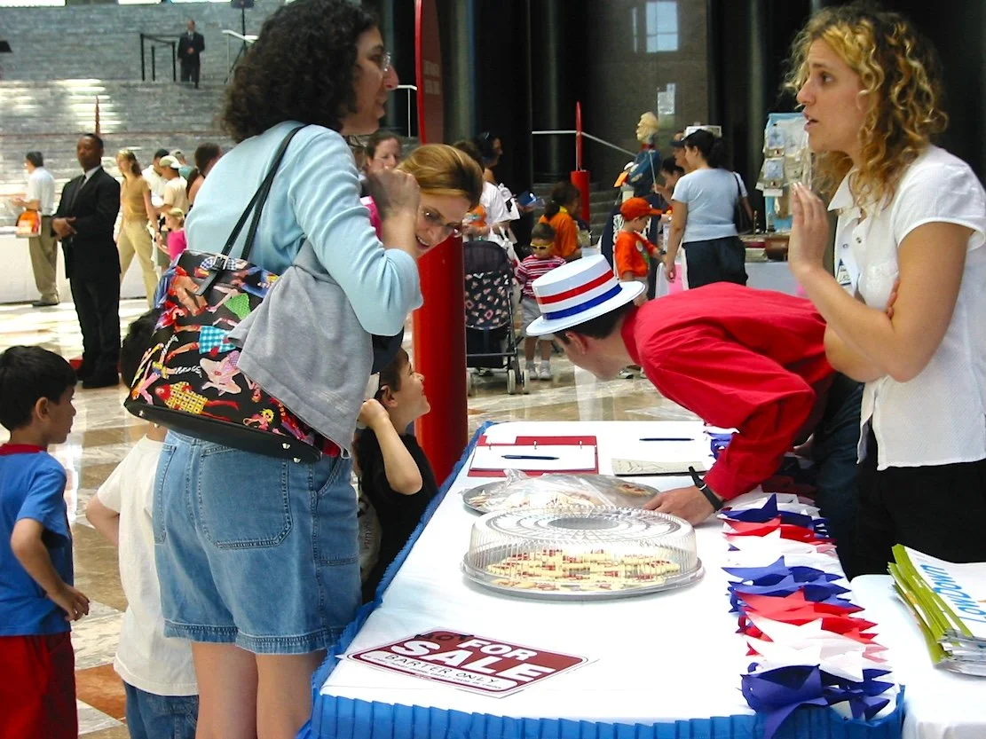  Nicolás Dumit Estévez,  Not for Sale , 2003  