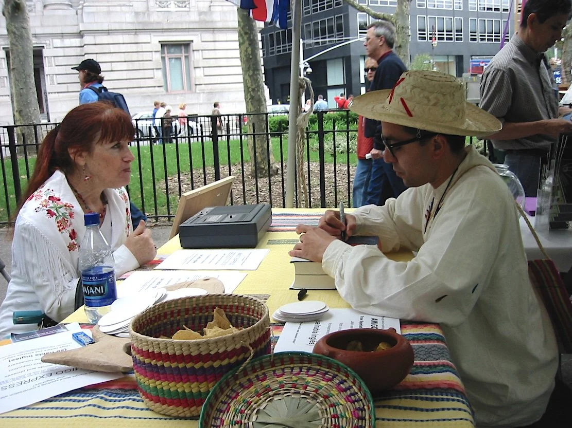  Nicolás Dumit Estévez, 2004,  Amigo Express ,  public intervention / Photo: David Hinkle 
