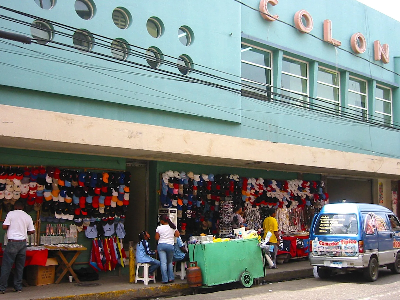  Nicolás Dumit Estévez,  Viewing , 2006 