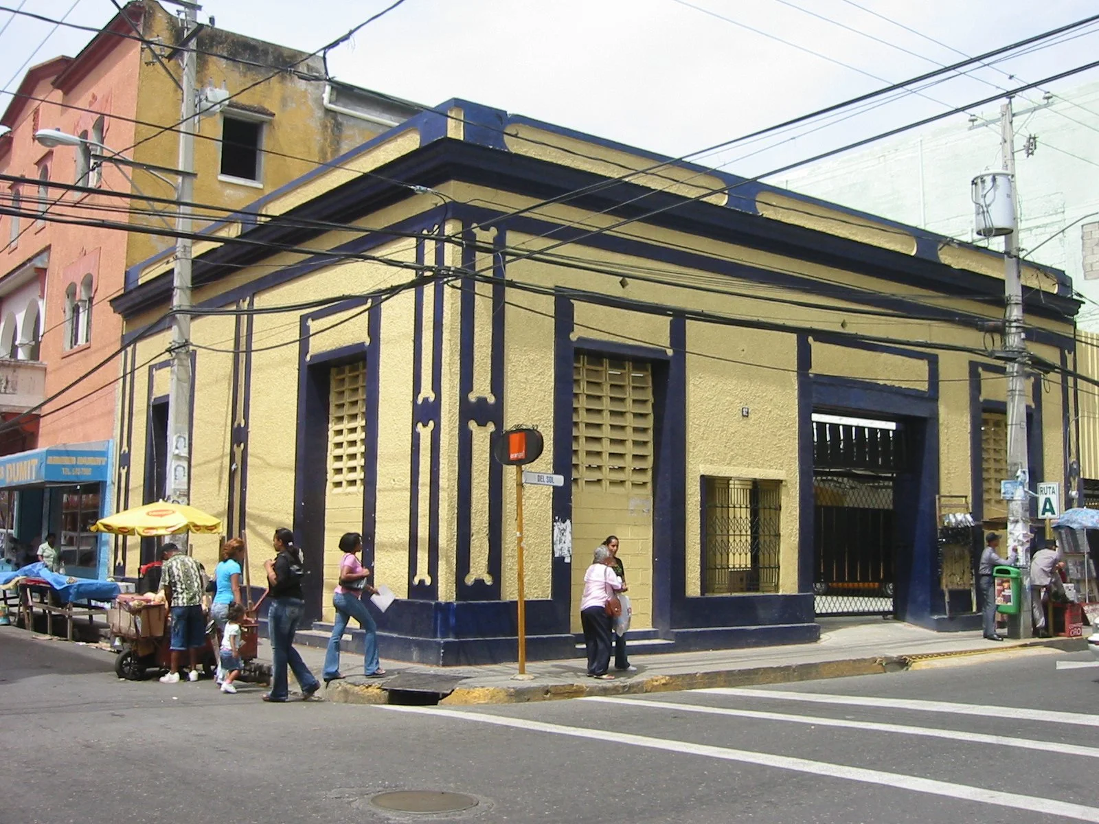  Nicolás Dumit Estévez,  Viewing , 2006 